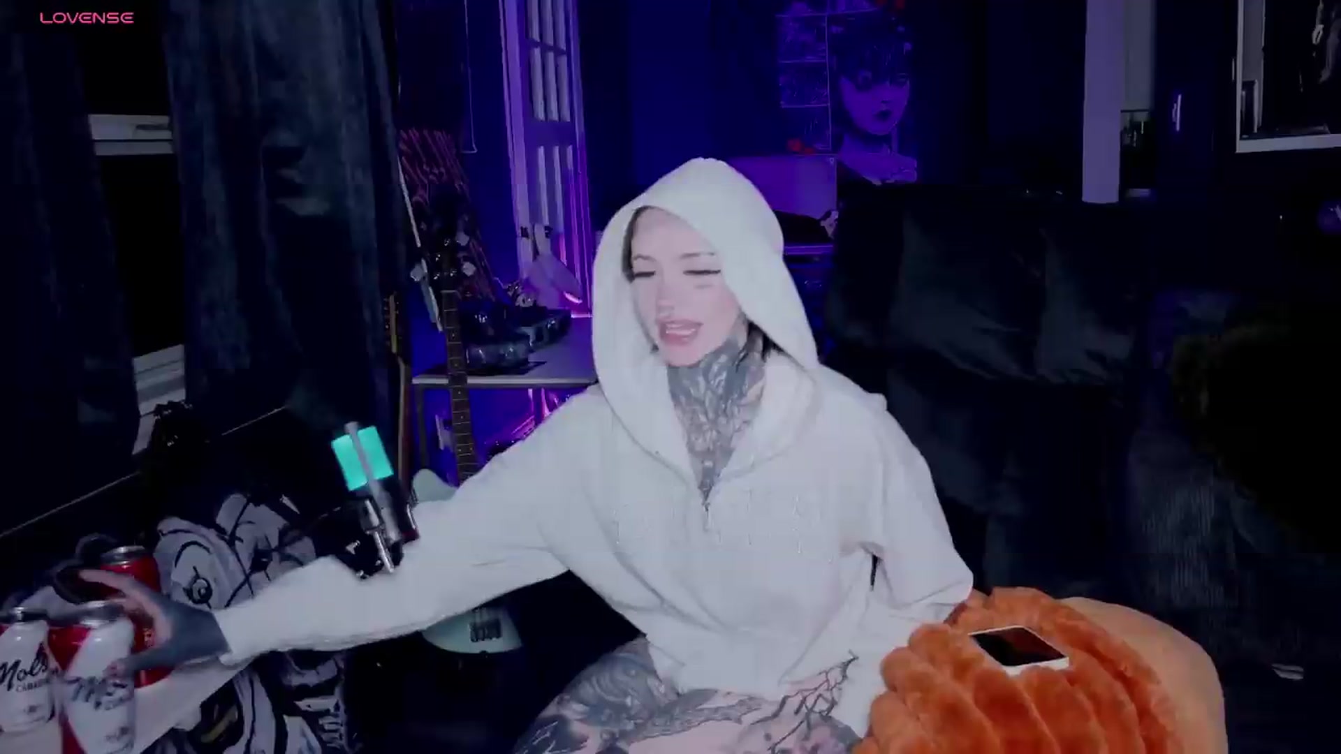 Gallery image thumbnail from Tattoobambi's myfreecams stream on, 05/06/2026, 03:51 image 16 of 20