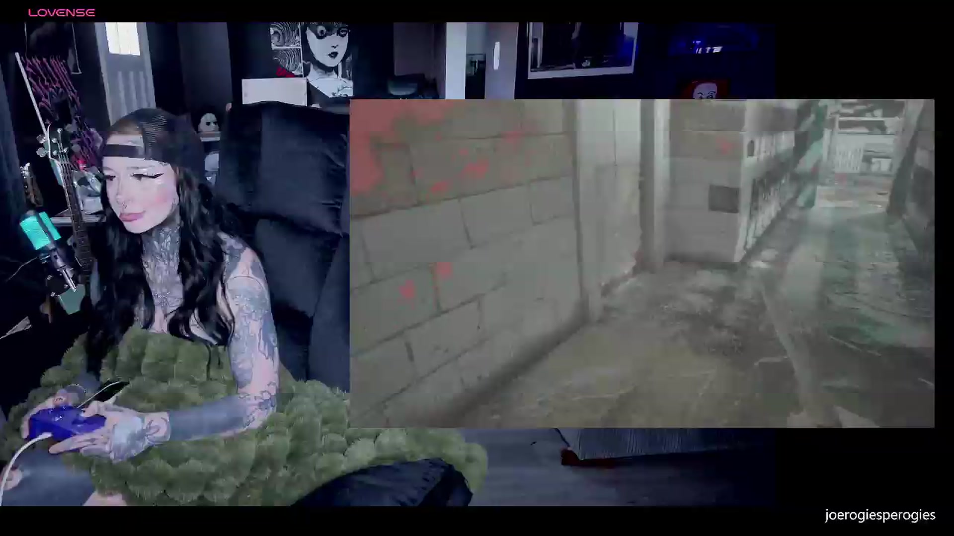 Gallery image thumbnail from Tattoobambi's myfreecams stream on, 05/07/2026, 21:35 image 8 of 20