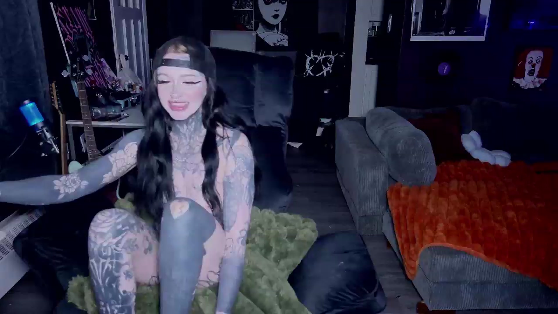 Gallery image thumbnail from Tattoobambi's myfreecams stream on, 05/08/2026, 01:33 image 18 of 20