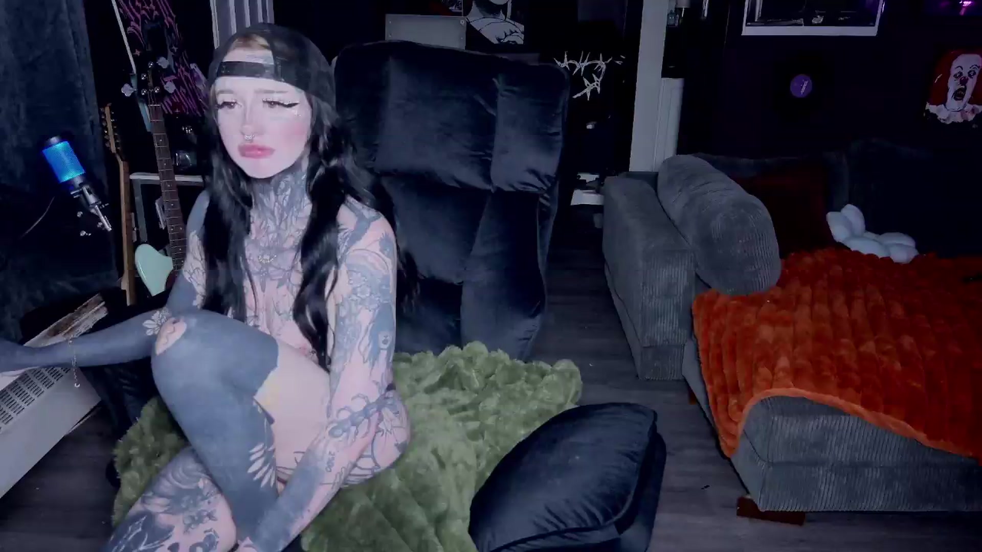 Gallery image thumbnail from Tattoobambi's myfreecams stream on, 05/08/2026, 03:14 image 1 of 20