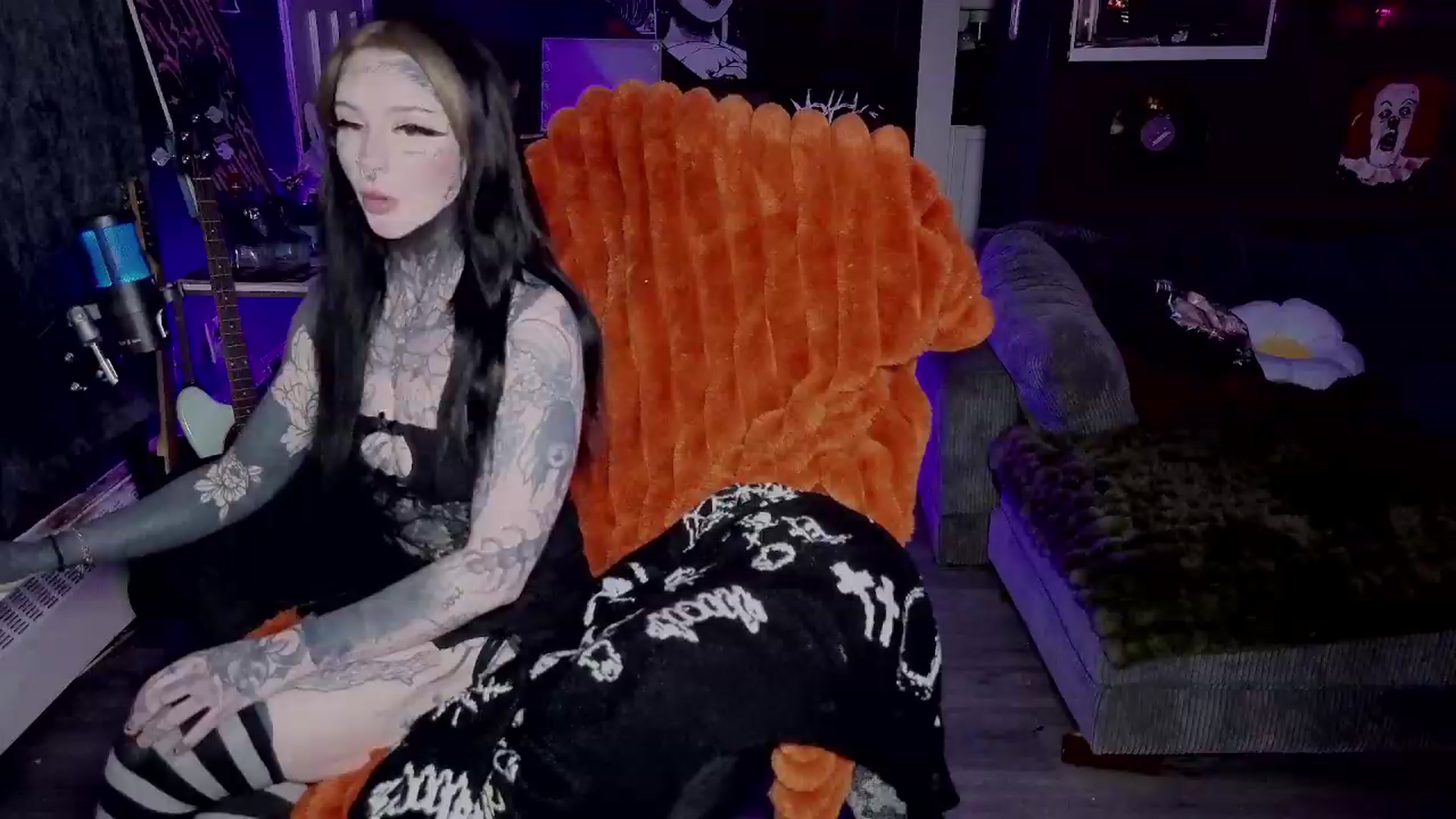 Gallery image thumbnail from Tattoobambi's myfreecams stream on, 05/10/2026, 02:33 image 5 of 20