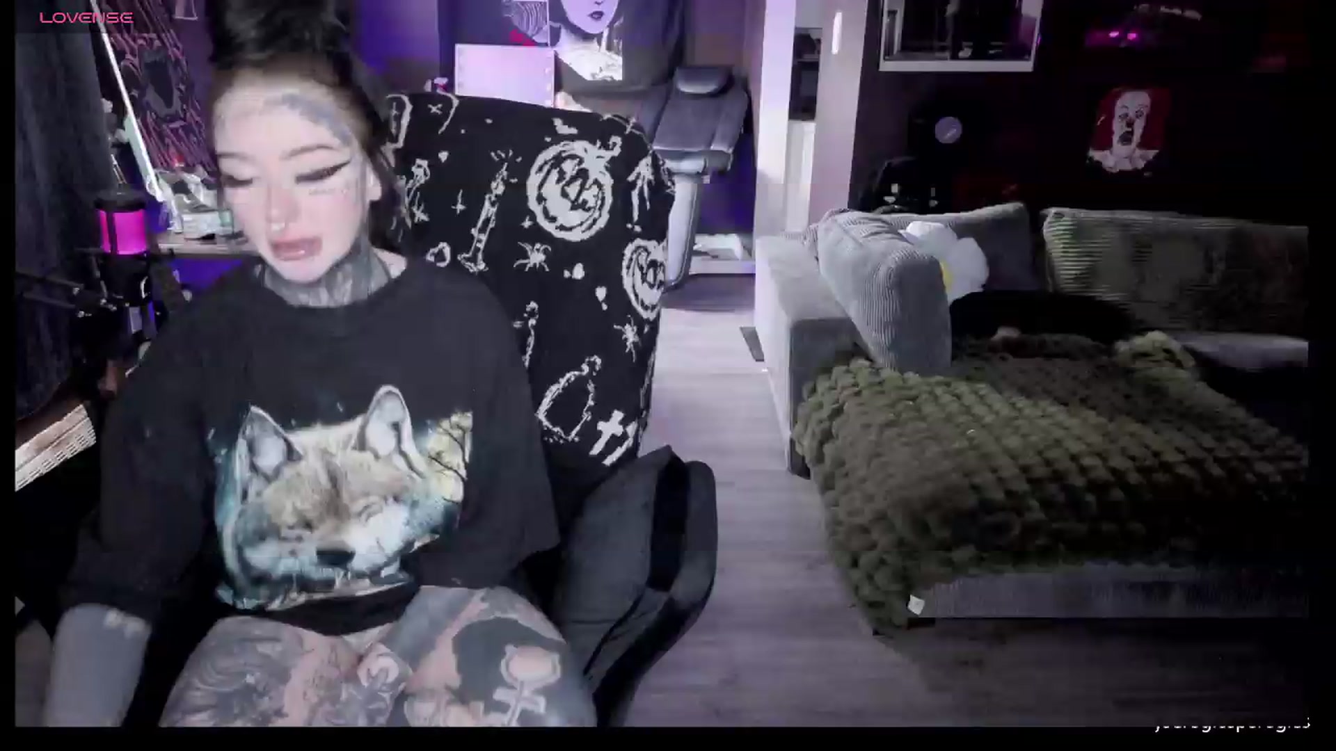 Gallery image thumbnail from Tattoobambi's myfreecams stream on, 05/17/2026, 01:37 image 2 of 20