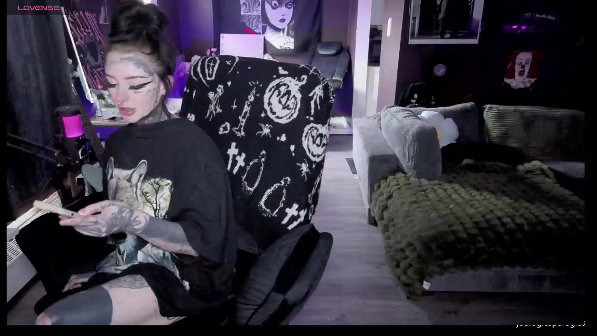 Gallery image thumbnail from Tattoobambi's myfreecams stream on, 05/17/2026, 01:37 image 3 of 20