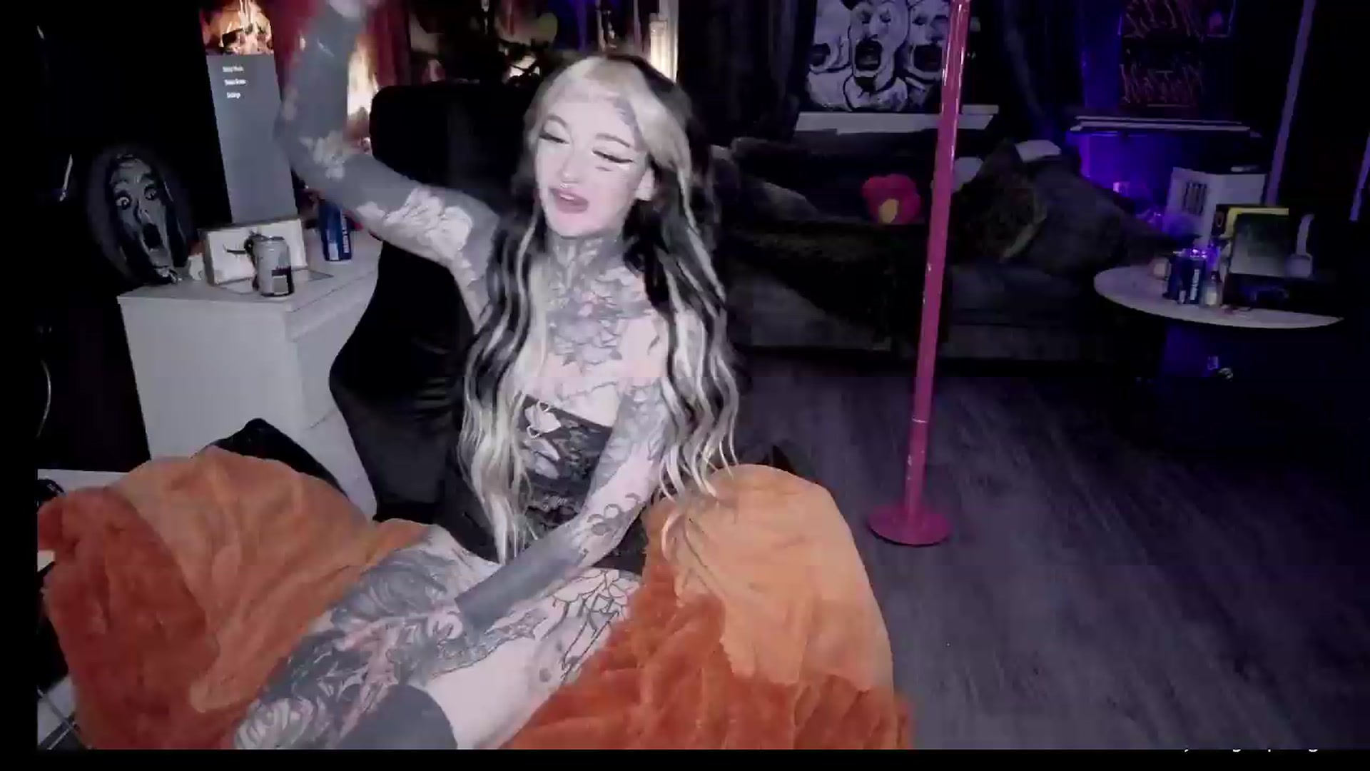 Gallery image thumbnail from Tattoobambi's myfreecams stream on, 06/01/2026, 05:41 image 16 of 20