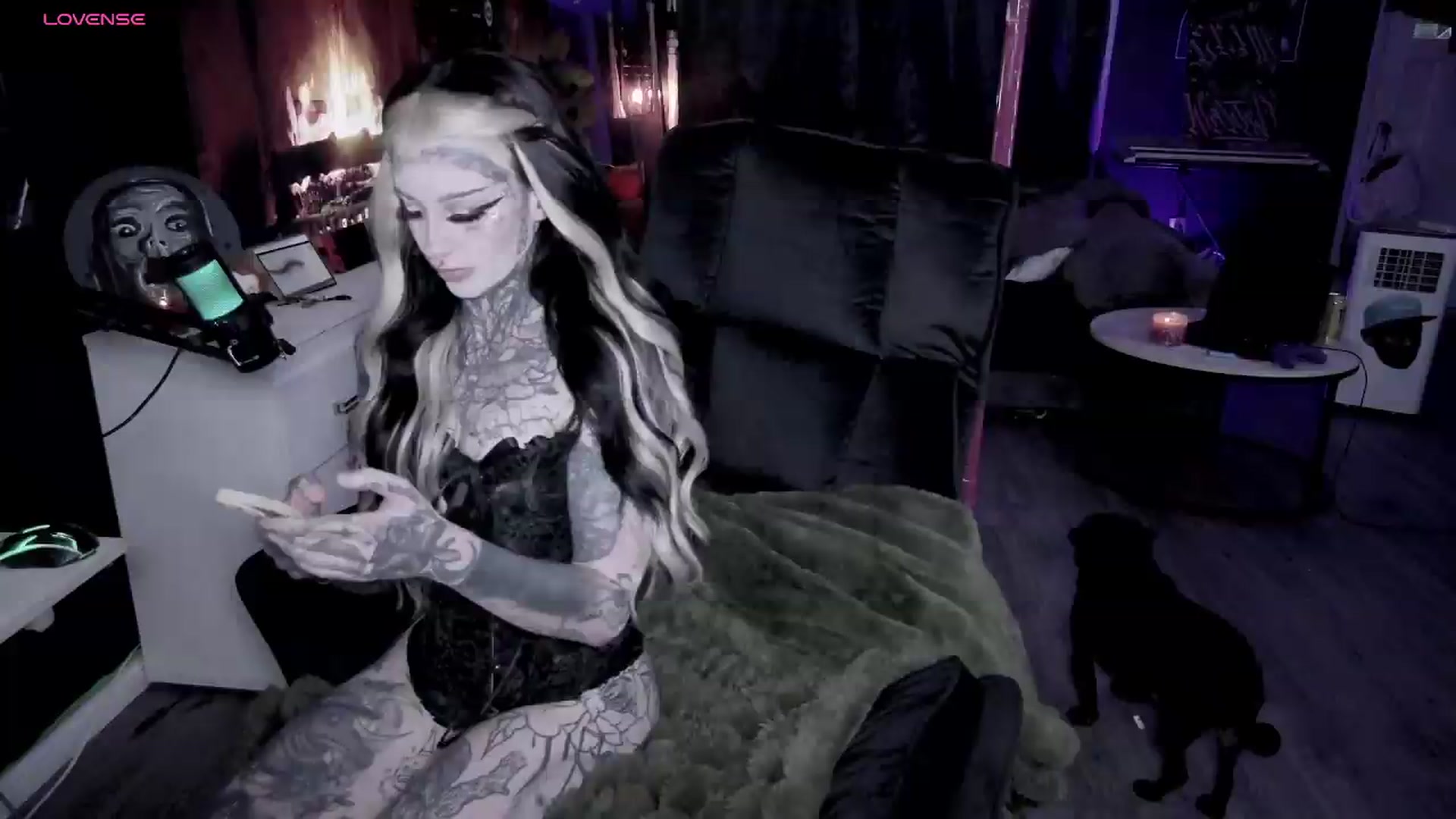Gallery image thumbnail from Tattoobambi's myfreecams stream on, 06/05/2026, 04:57 image 2 of 20