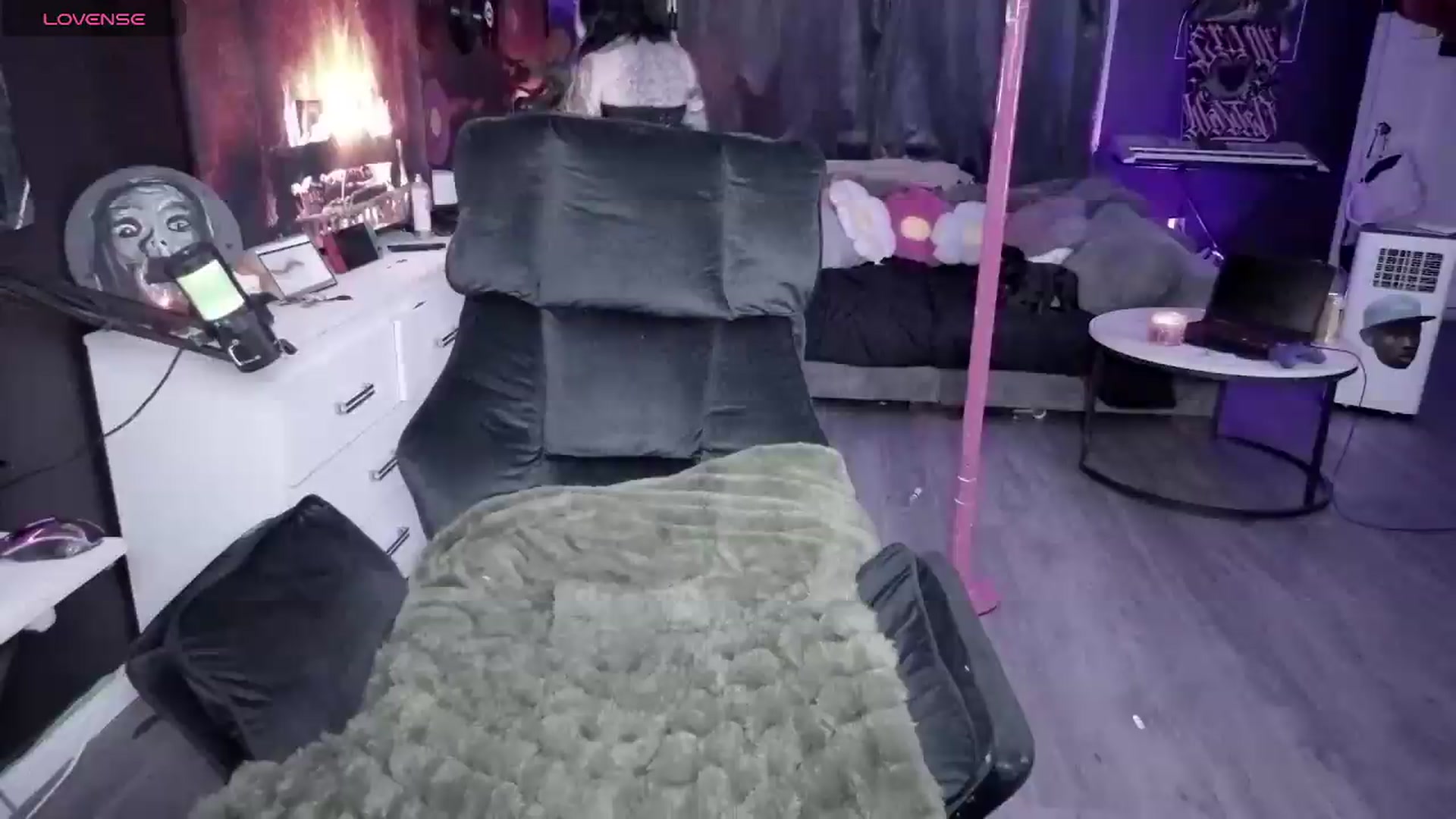 Gallery image thumbnail from Tattoobambi's myfreecams stream on, 06/05/2026, 04:57 image 3 of 20