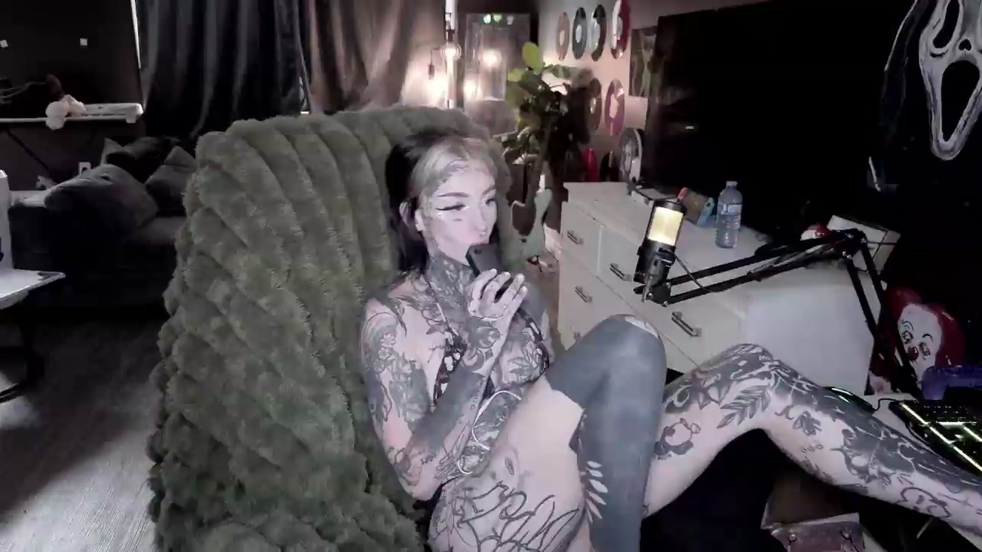 Gallery image thumbnail from Tattoobambi's myfreecams stream on, 07/03/2026, 21:27 image 7 of 20
