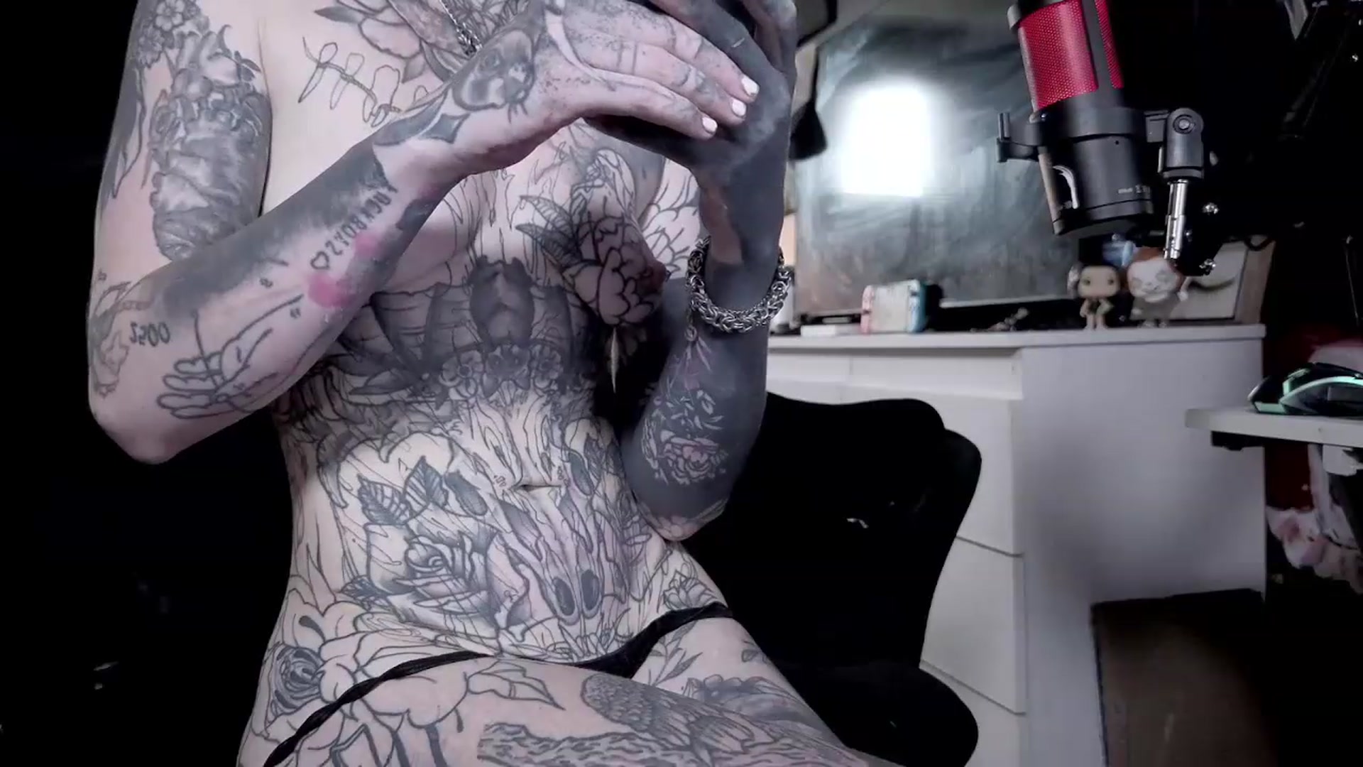 Gallery image thumbnail from Tattoobambi's myfreecams stream on, 07/05/2026, 23:11 image 19 of 20