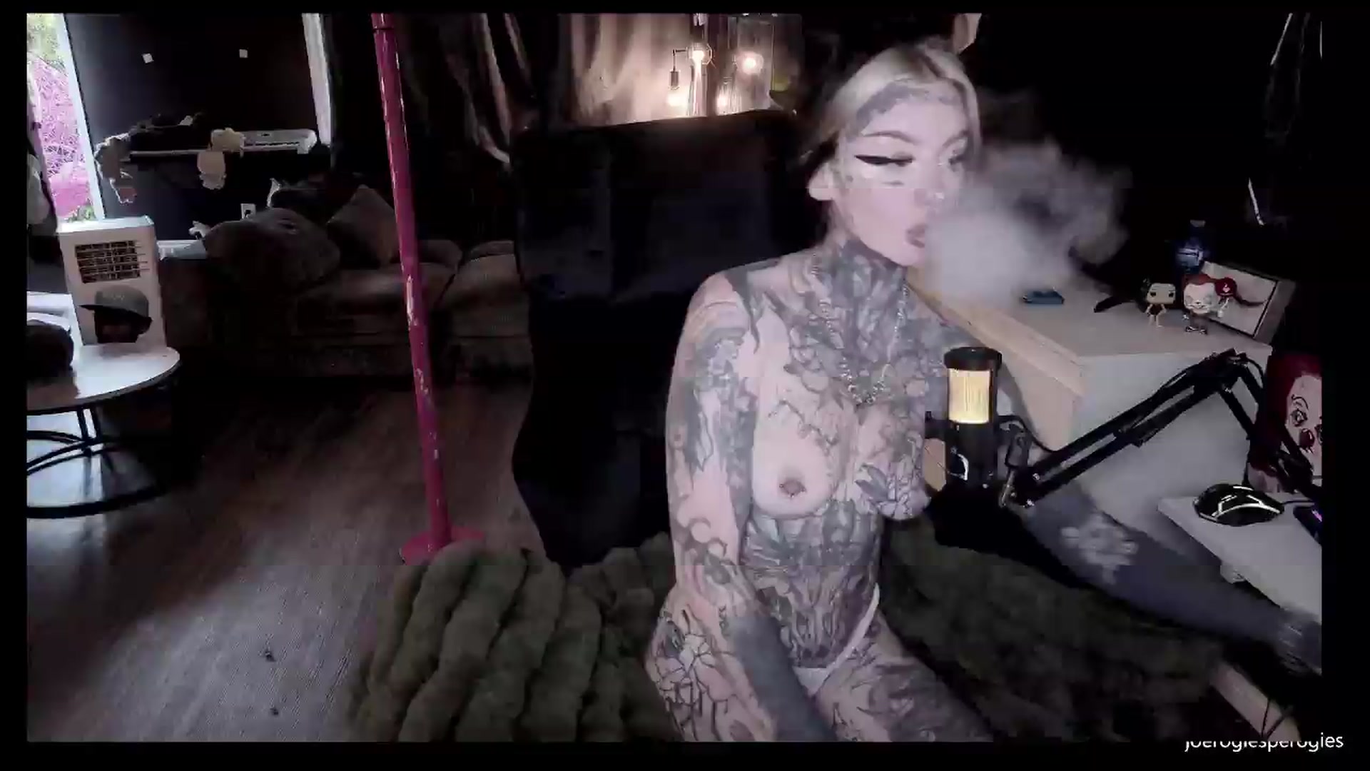Gallery image thumbnail from Tattoobambi's myfreecams stream on, 07/07/2026, 01:32 image 9 of 20