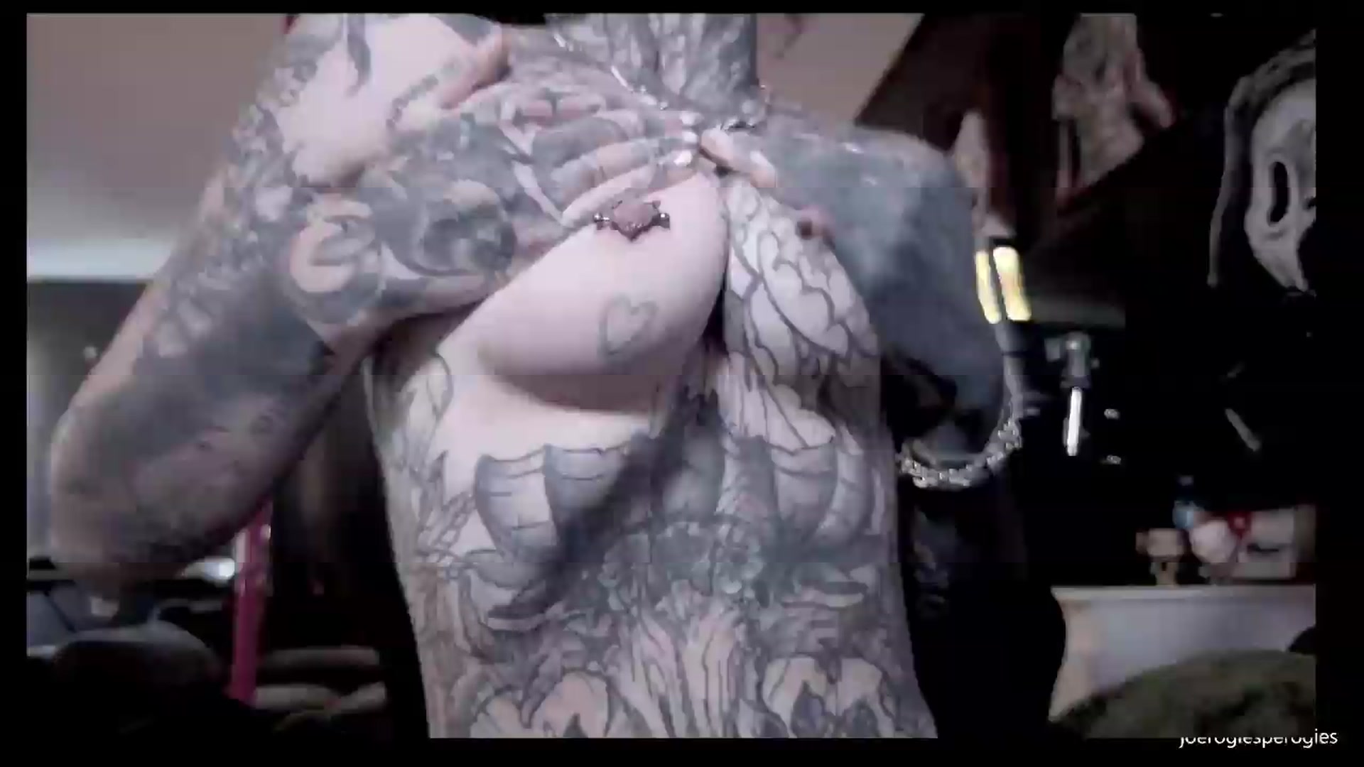 Gallery image thumbnail from Tattoobambi's myfreecams stream on, 07/08/2026, 24:02 image 16 of 20