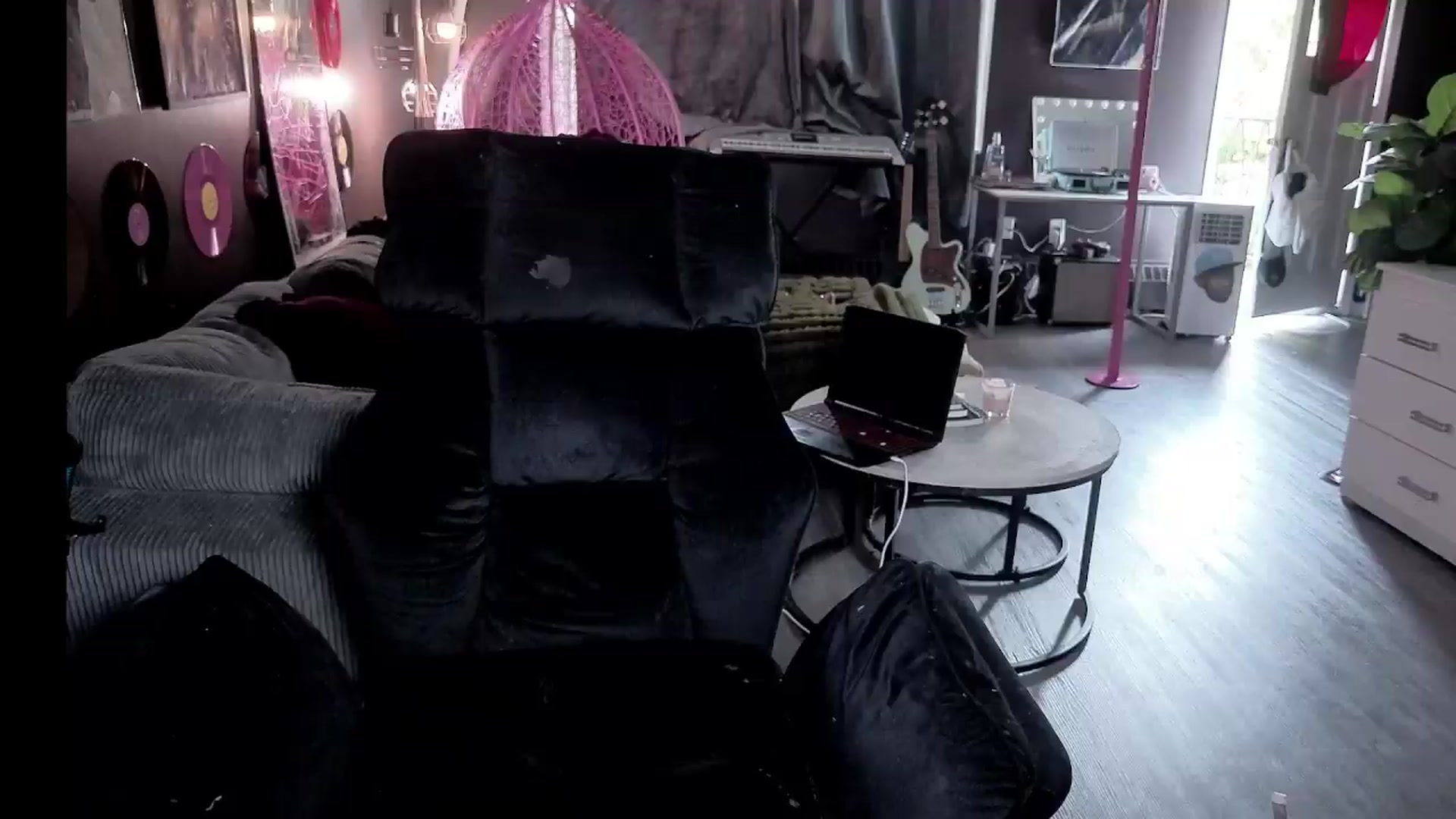 Gallery image thumbnail from Tattoobambi's myfreecams stream on, 07/27/2026, 24:04 image 1 of 20