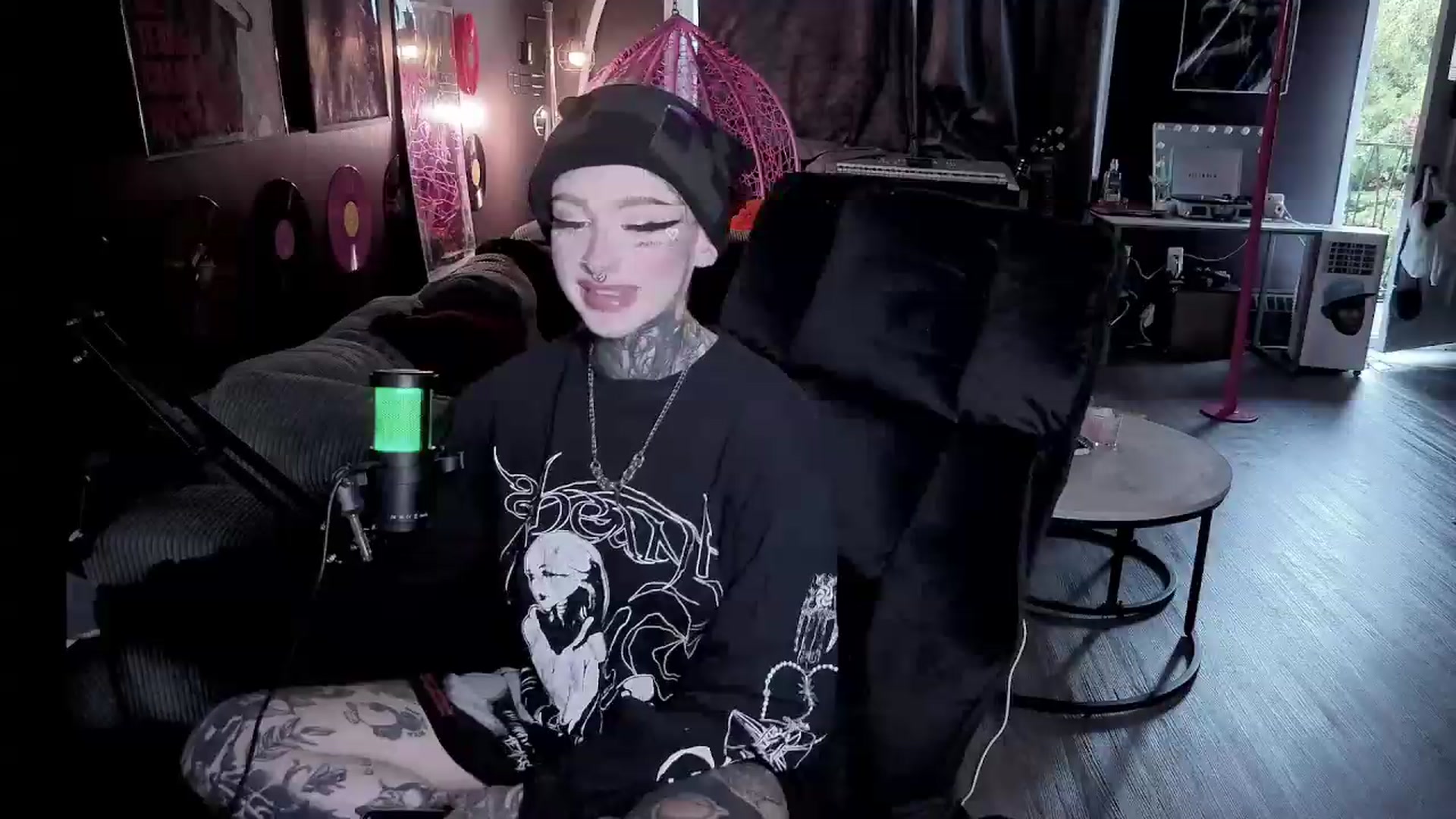 Gallery image thumbnail from Tattoobambi's myfreecams stream on, 07/27/2026, 24:04 image 14 of 20