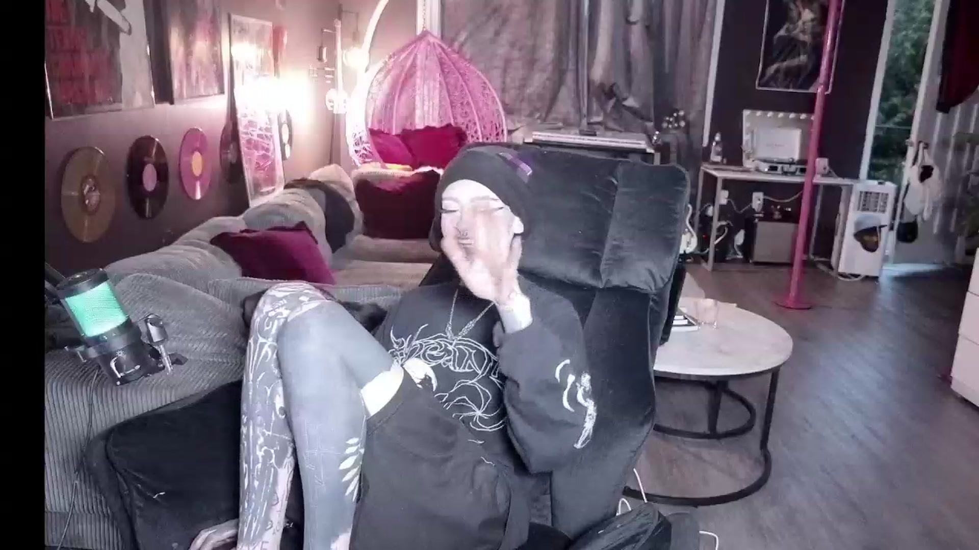 Gallery image thumbnail from Tattoobambi's myfreecams stream on, 07/27/2026, 01:07 image 17 of 20