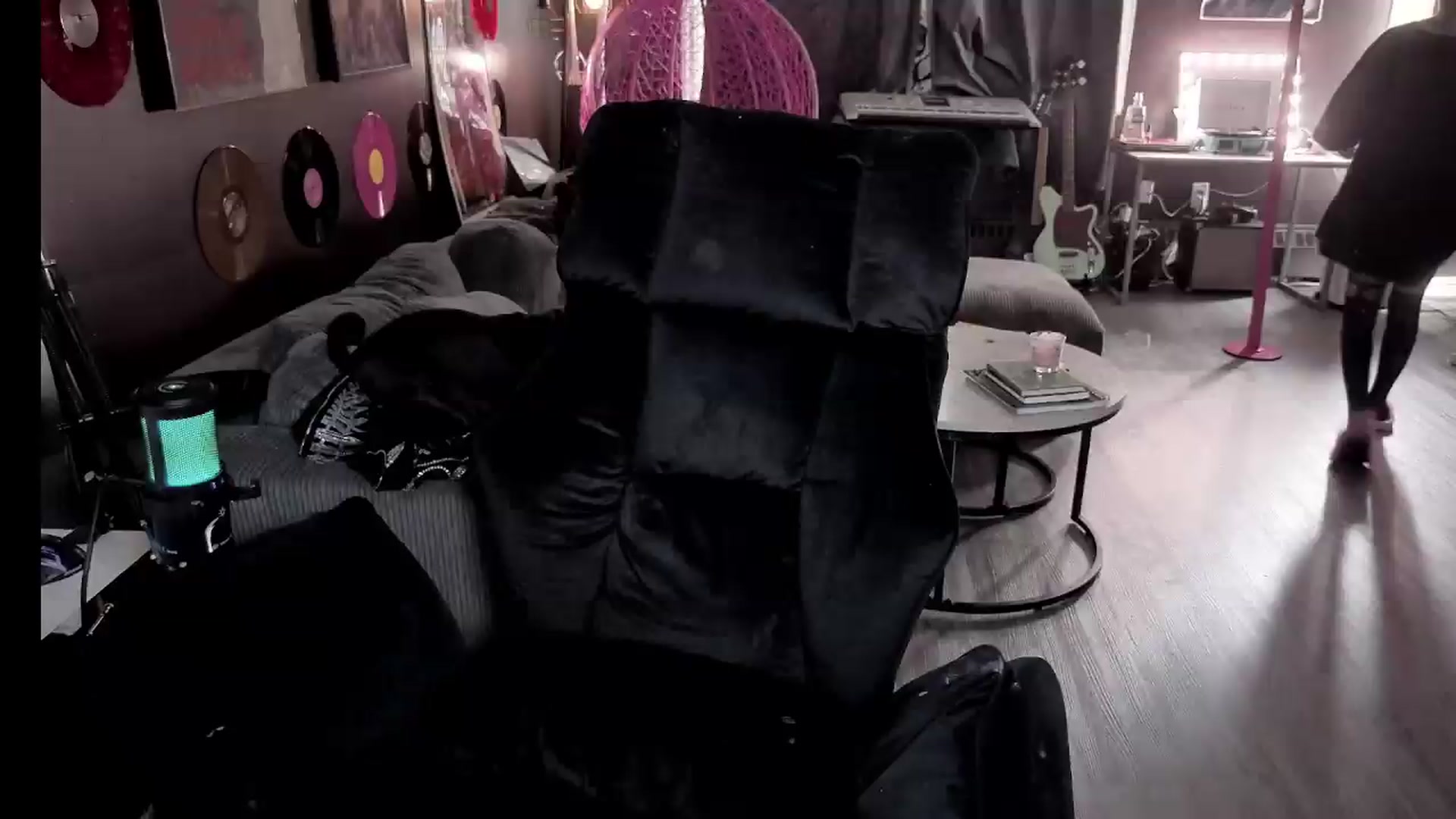 Gallery image thumbnail from Tattoobambi's myfreecams stream on, 07/29/2026, 24:41 image 1 of 20