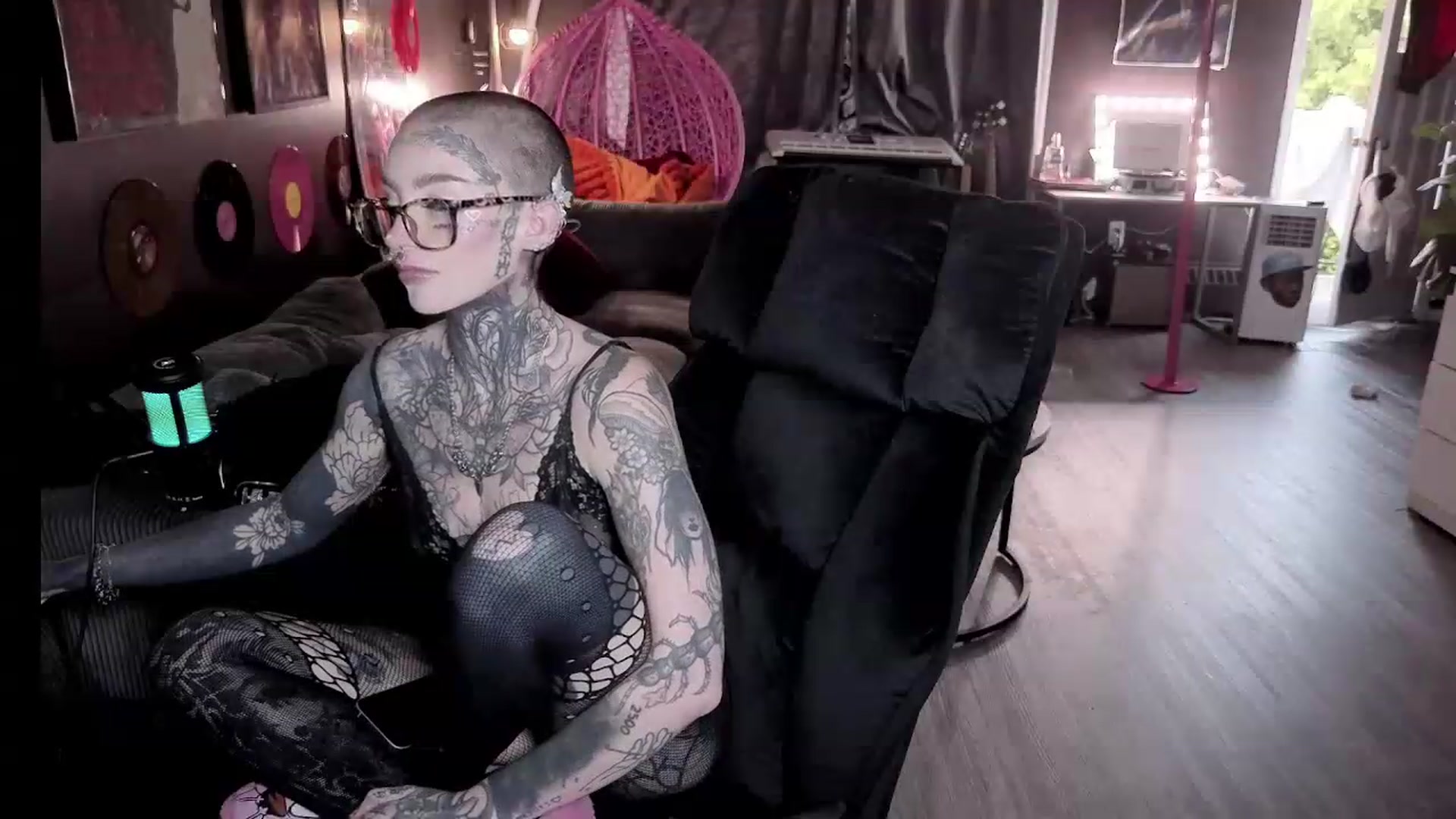 Gallery image thumbnail from Tattoobambi's myfreecams stream on, 07/29/2026, 24:41 image 20 of 20