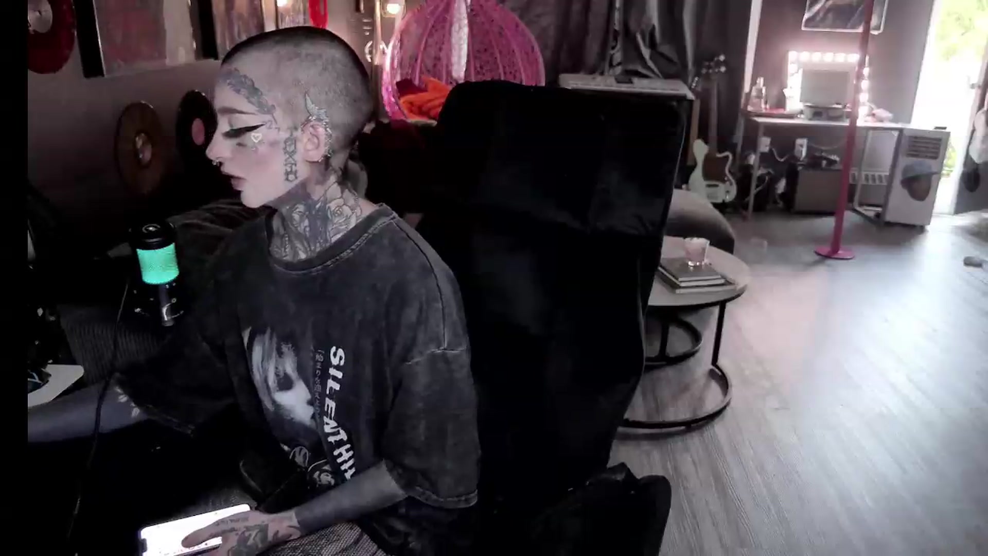 Gallery image thumbnail from Tattoobambi's myfreecams stream on, 07/29/2026, 24:41 image 14 of 20