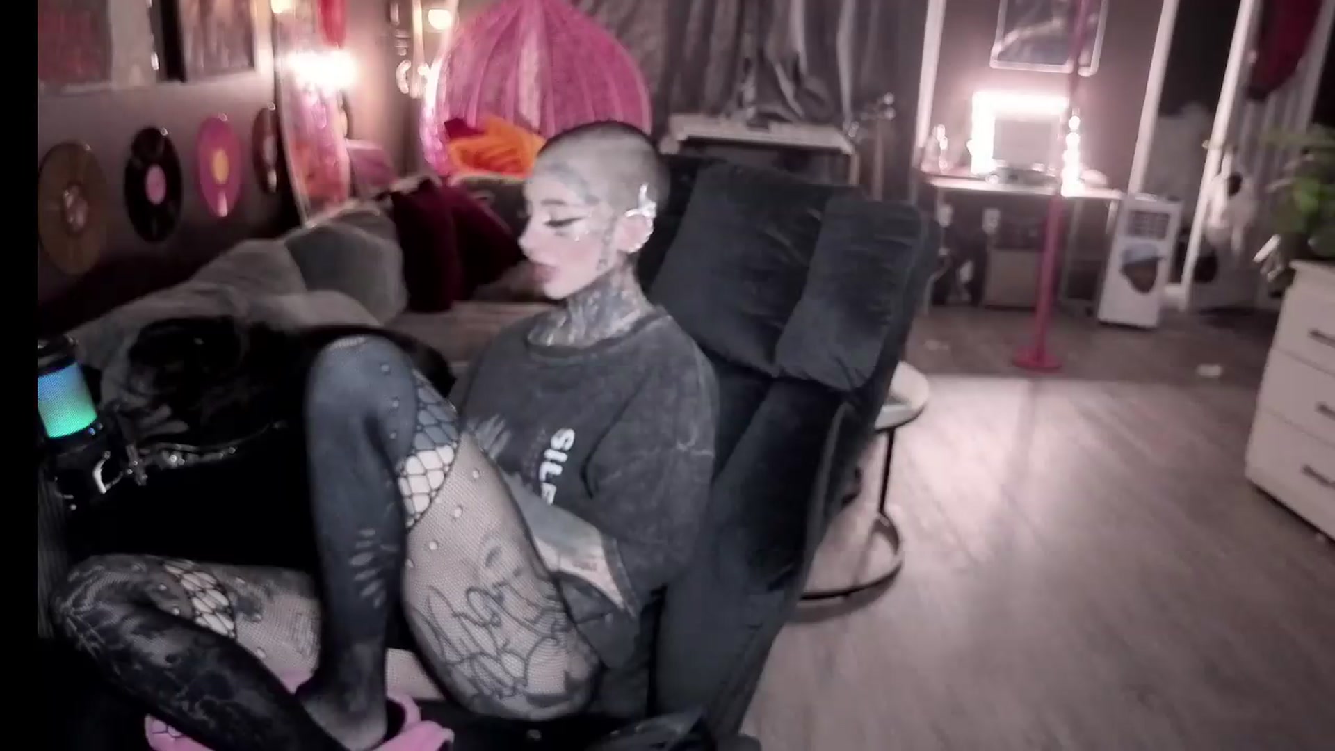 Gallery image thumbnail from Tattoobambi's myfreecams stream on, 07/29/2026, 01:43 image 20 of 20