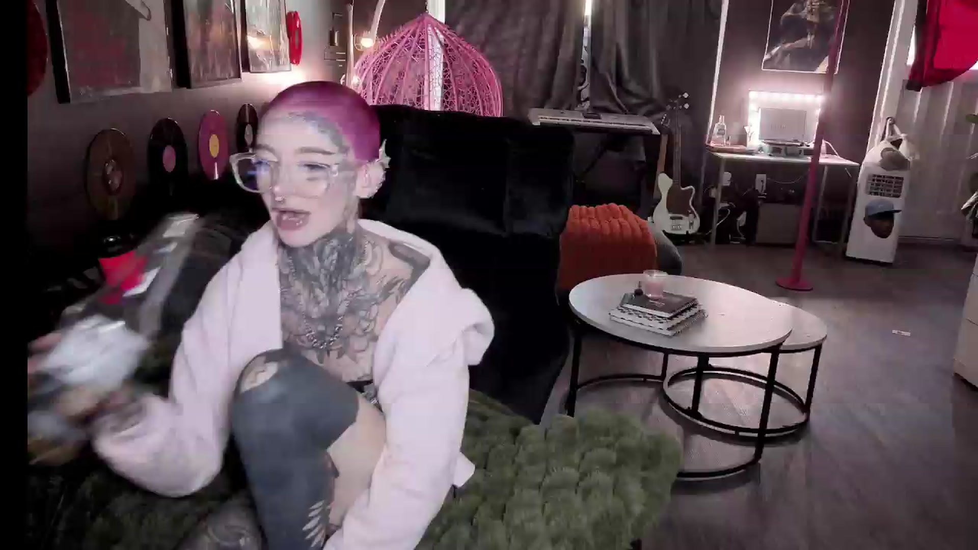 Gallery image thumbnail from Tattoobambi's myfreecams stream on, 07/31/2026, 22:42 image 19 of 20