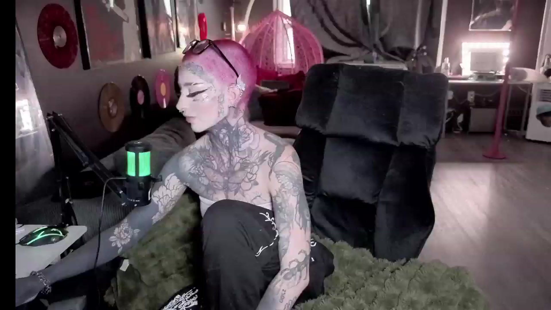Gallery image thumbnail from Tattoobambi's myfreecams stream on, 08/02/2026, 23:53 image 5 of 20