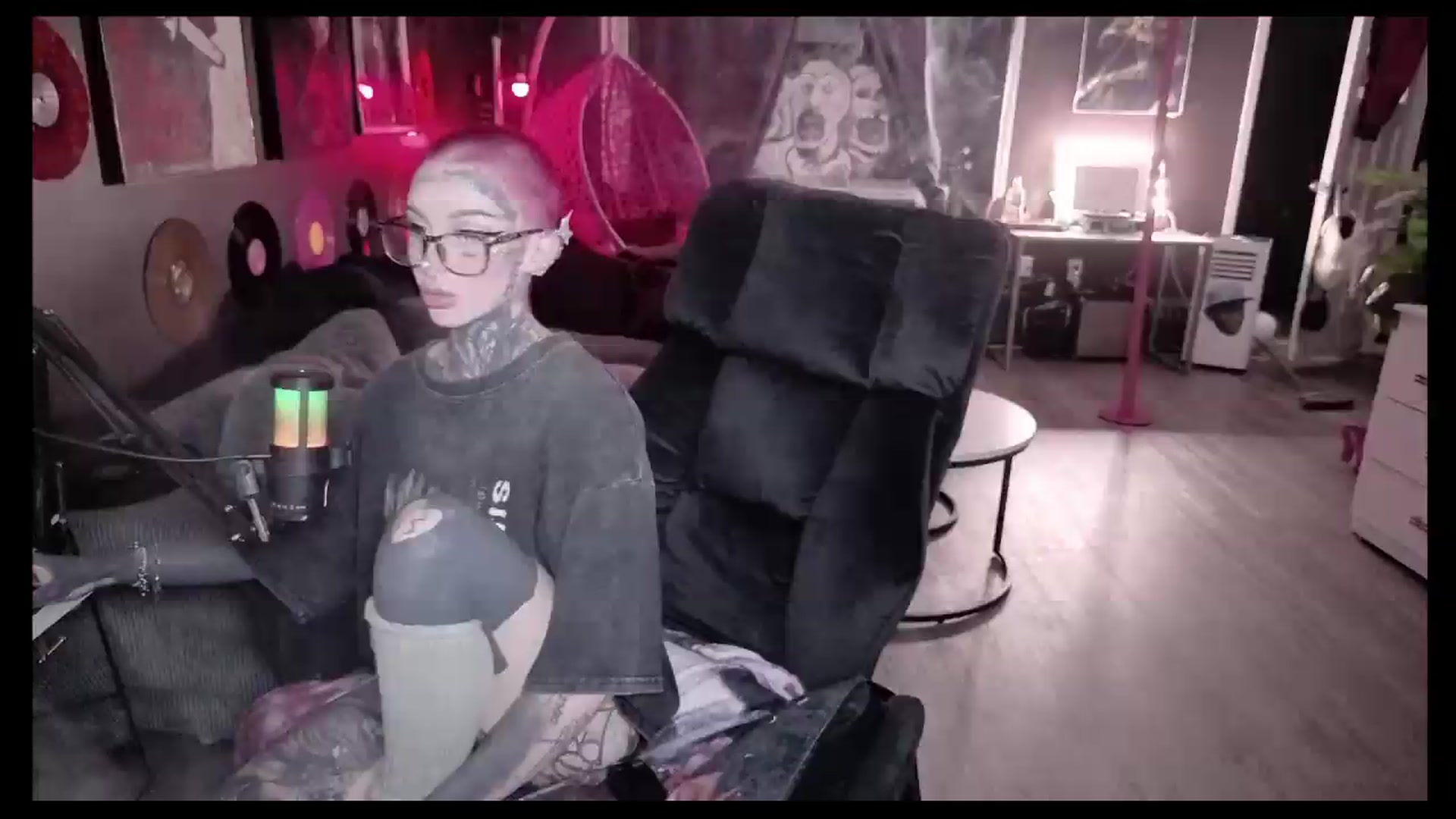 Gallery image thumbnail from Tattoobambi's myfreecams stream on, 08/05/2026, 01:30 image 19 of 20