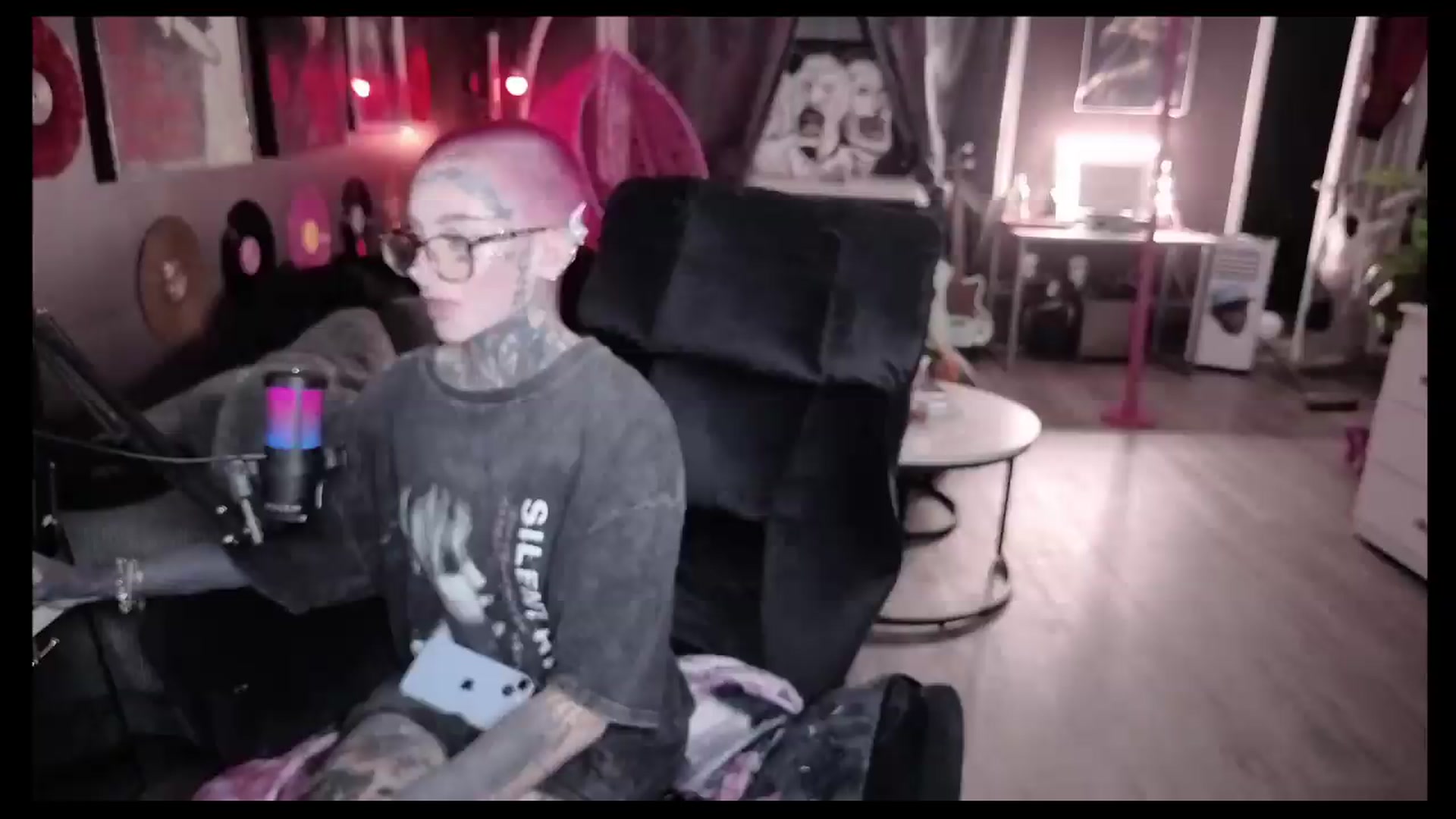 Gallery image thumbnail from Tattoobambi's myfreecams stream on, 08/05/2026, 01:30 image 20 of 20