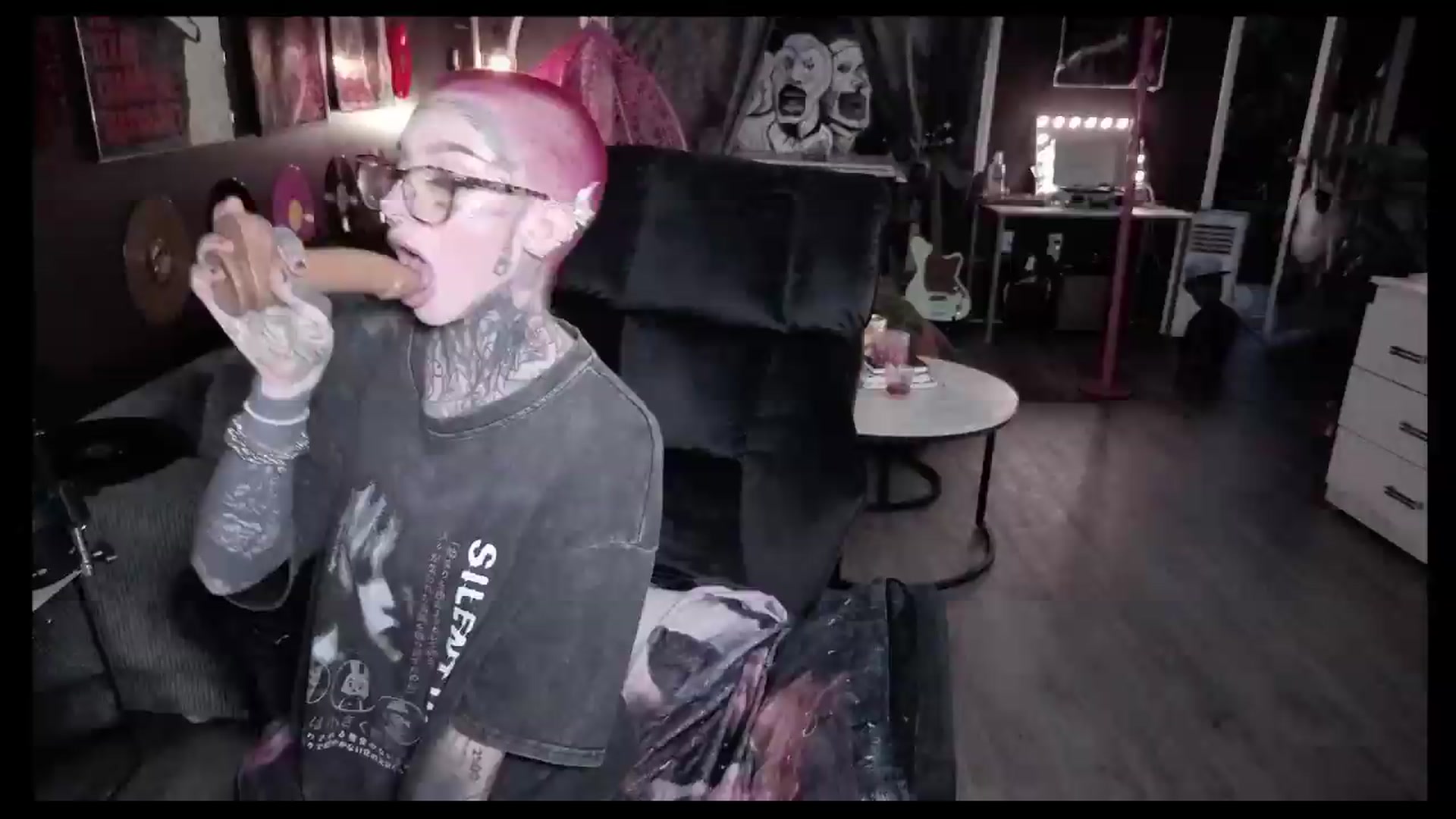 Gallery image thumbnail from Tattoobambi's myfreecams stream on, 08/05/2026, 01:30 image 15 of 20