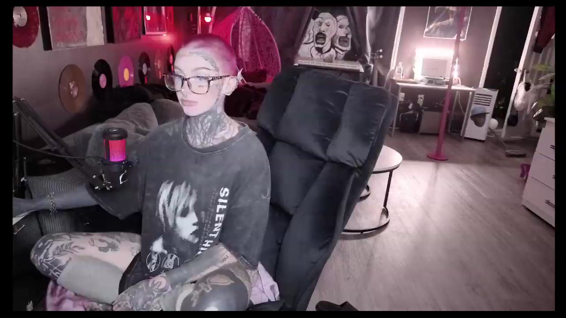 Gallery image thumbnail from Tattoobambi's myfreecams stream on, 08/05/2026, 02:14 image 12 of 20