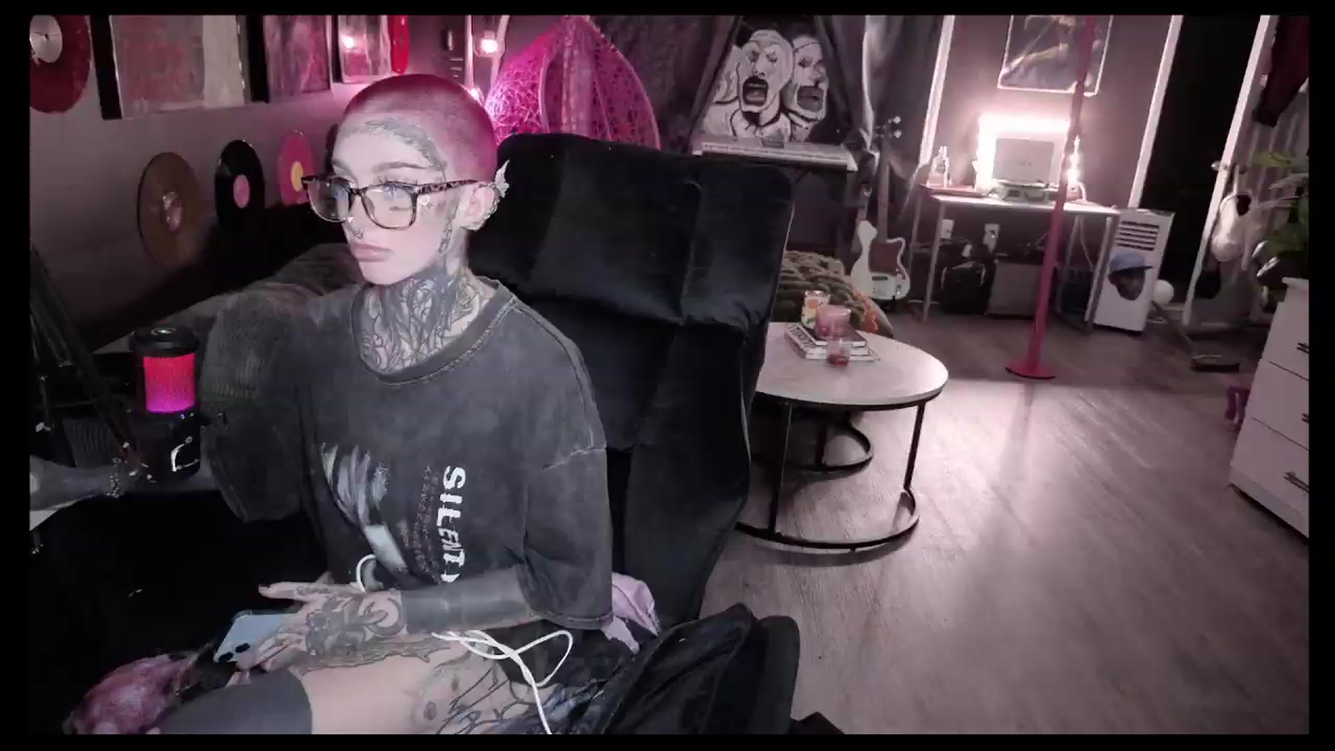 Gallery image thumbnail from Tattoobambi's myfreecams stream on, 08/05/2026, 02:14 image 16 of 20