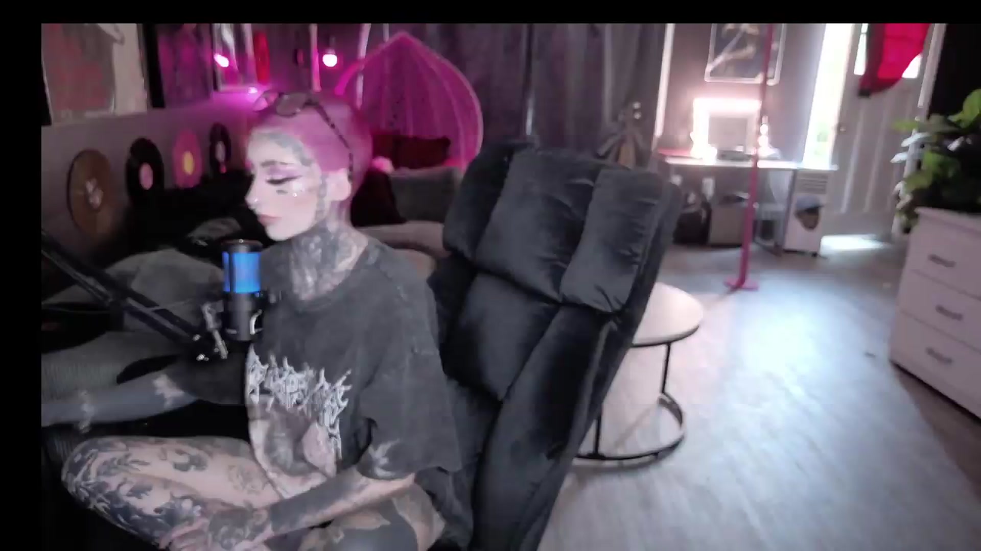 Gallery image thumbnail from Tattoobambi's myfreecams stream on, 08/05/2026, 22:47 image 20 of 20
