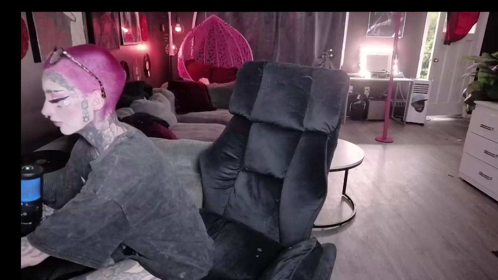 Gallery image thumbnail from Tattoobambi's myfreecams stream on, 08/06/2026, 01:57 image 11 of 20