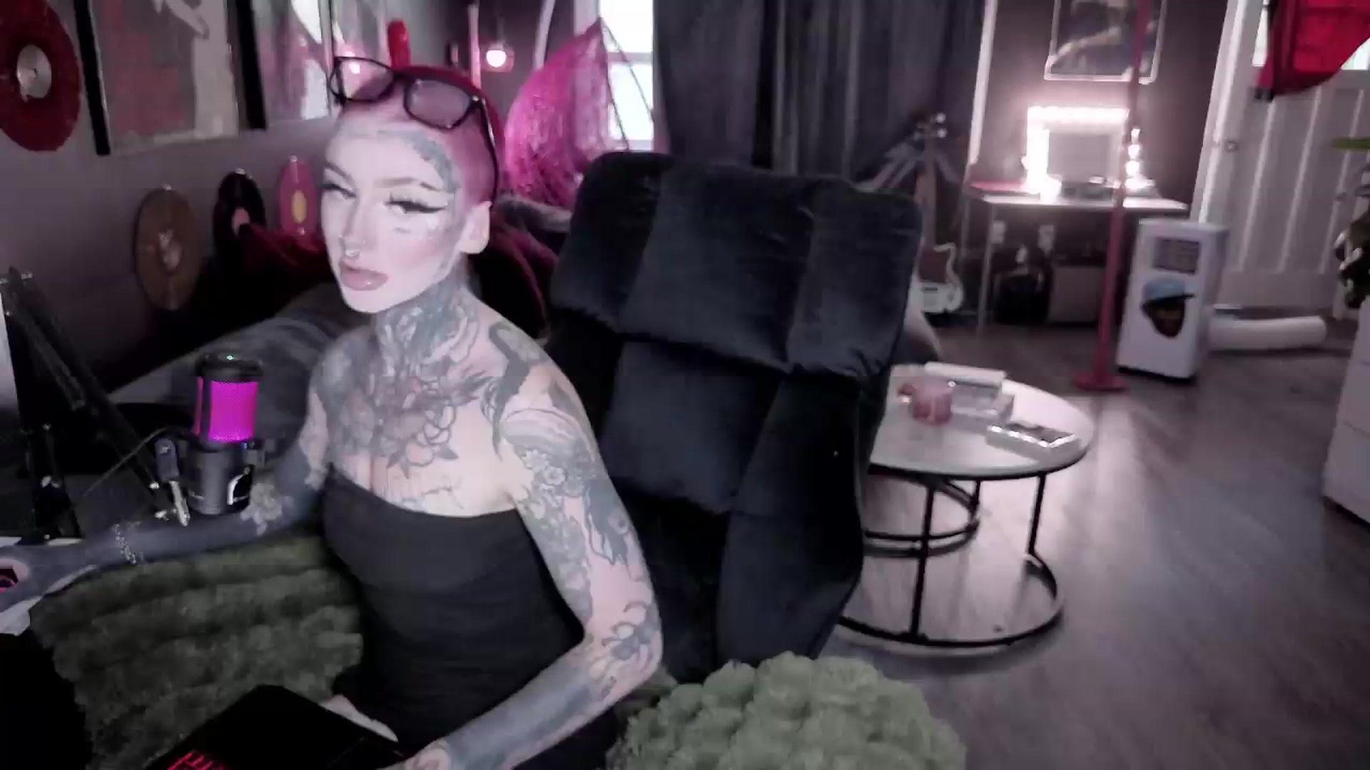 Gallery image thumbnail from Tattoobambi's myfreecams stream on, 08/08/2026, 02:40 image 7 of 20