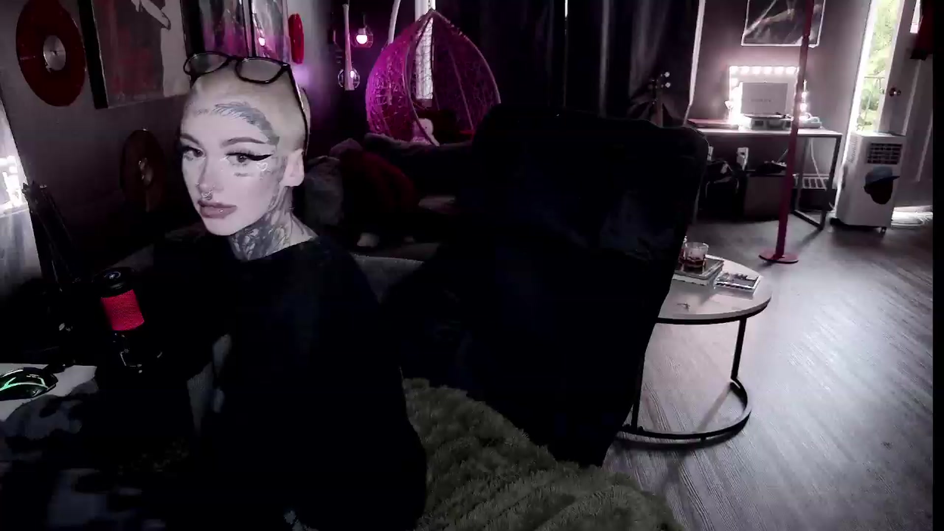 Gallery image thumbnail from Tattoobambi's myfreecams stream on, 08/09/2026, 24:03 image 10 of 20