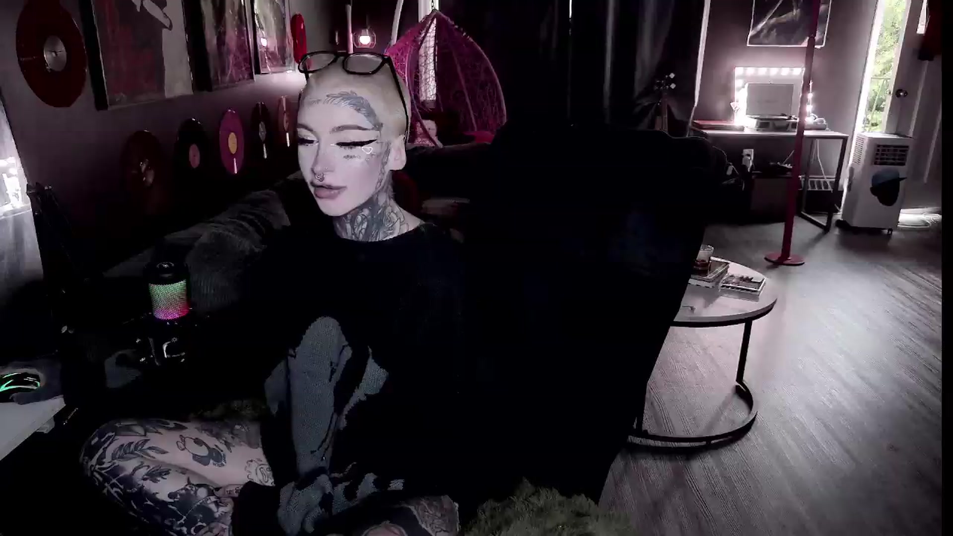 Gallery image thumbnail from Tattoobambi's myfreecams stream on, 08/09/2026, 24:03 image 15 of 20