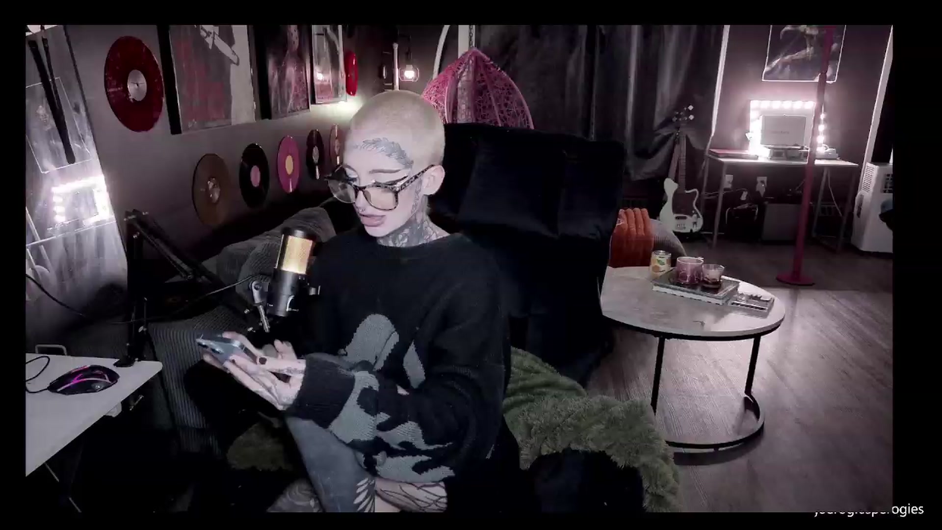 Gallery image thumbnail from Tattoobambi's myfreecams stream on, 08/09/2026, 02:11 image 14 of 20