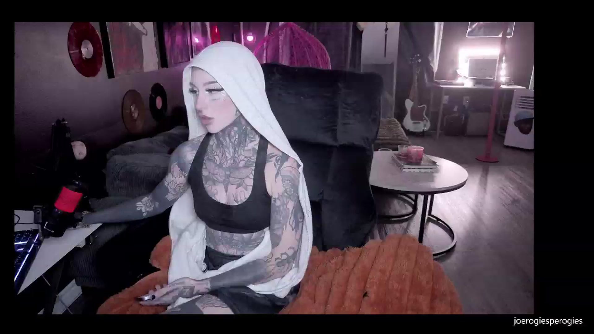 Gallery image thumbnail from Tattoobambi's myfreecams stream on, 08/13/2026, 01:42 image 8 of 20