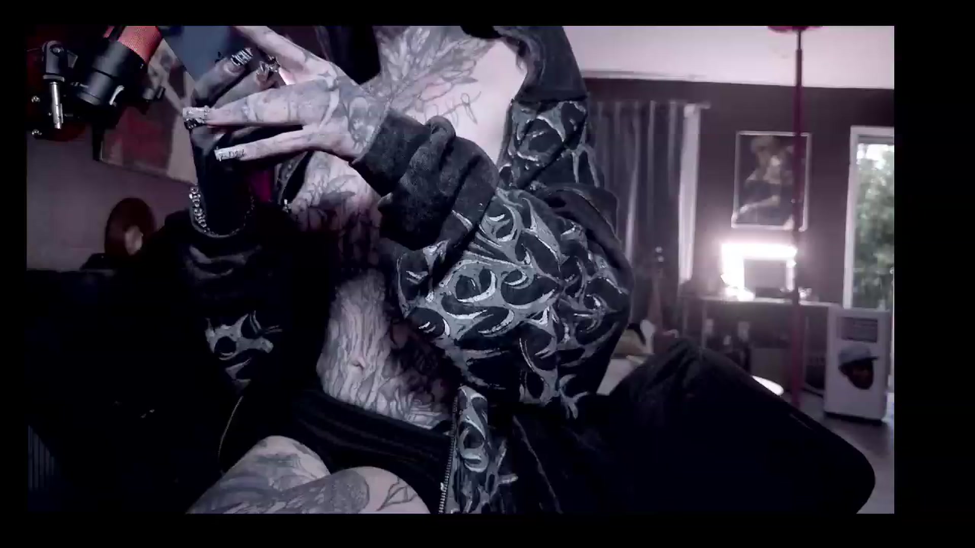 Gallery image thumbnail from Tattoobambi's myfreecams stream on, 08/16/2026, 01:31 image 16 of 20