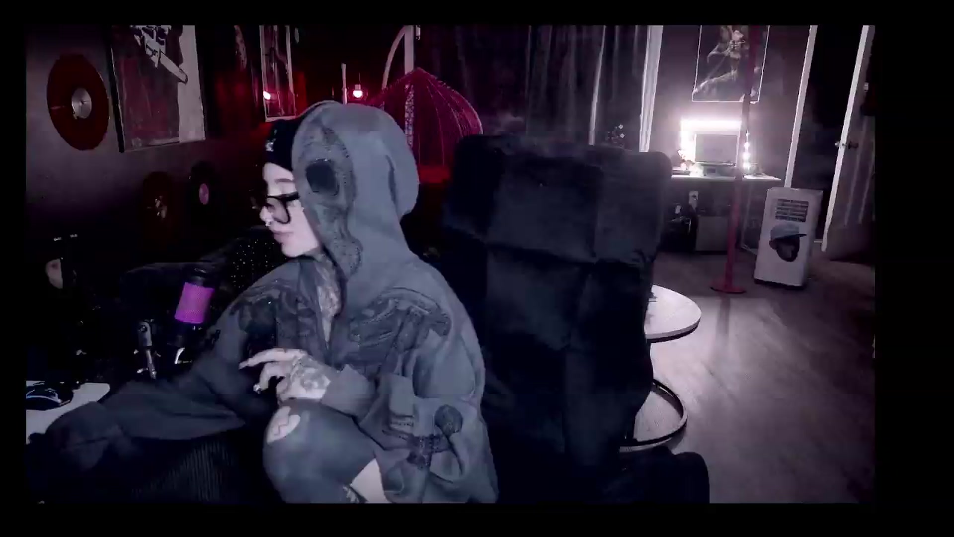 Gallery image thumbnail from Tattoobambi's myfreecams stream on, 08/16/2026, 02:08 image 9 of 20