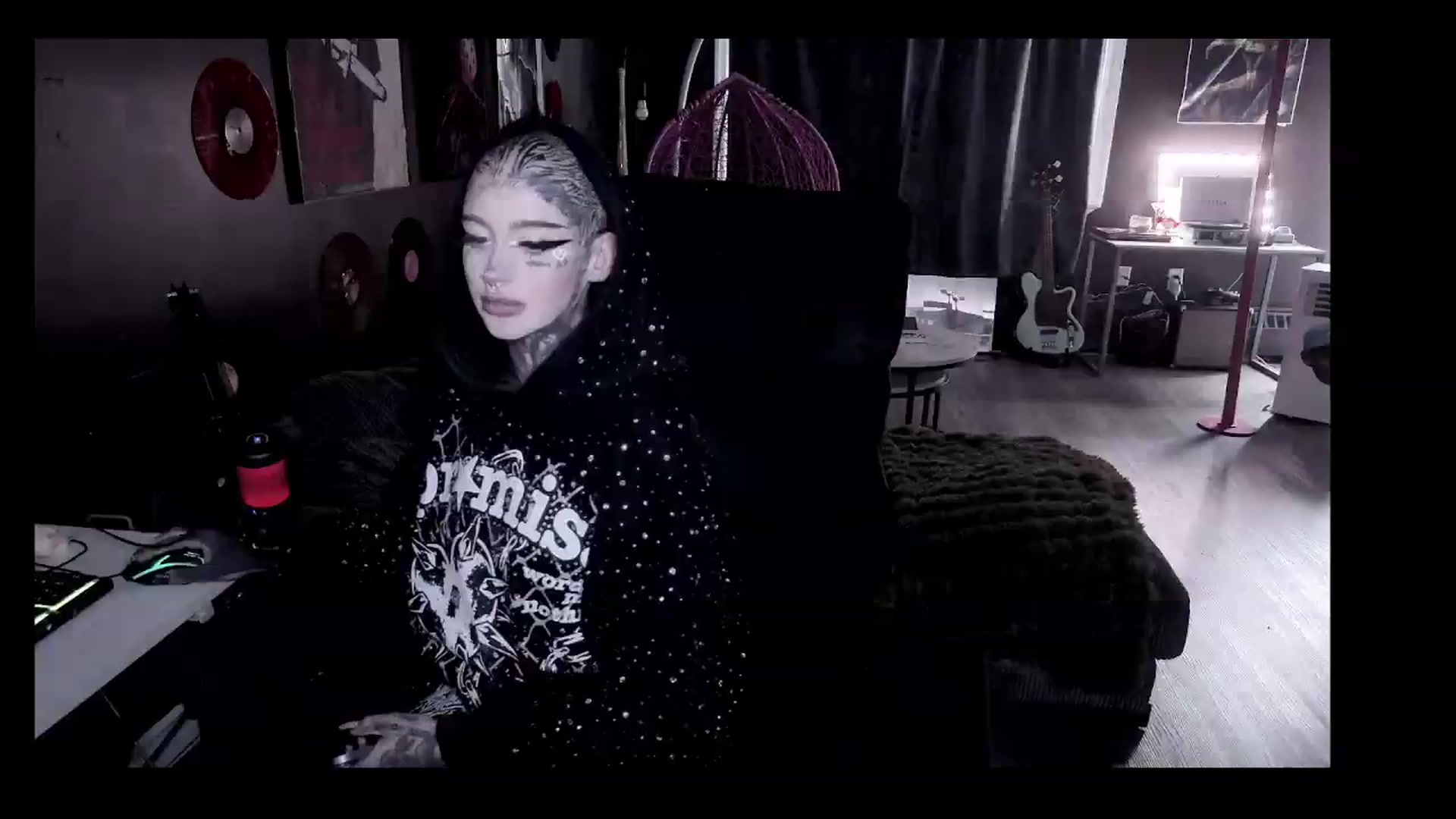 Gallery image thumbnail from Tattoobambi's myfreecams stream on, 08/16/2026, 23:32 image 18 of 20