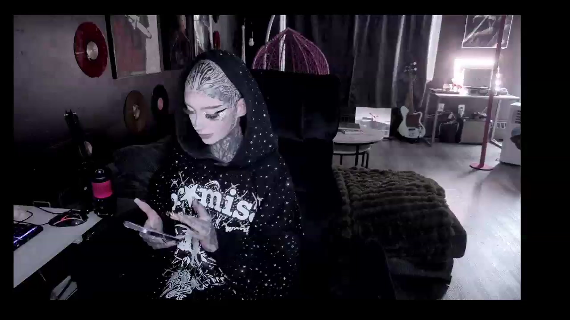 Gallery image thumbnail from Tattoobambi's myfreecams stream on, 08/16/2026, 23:32 image 13 of 20