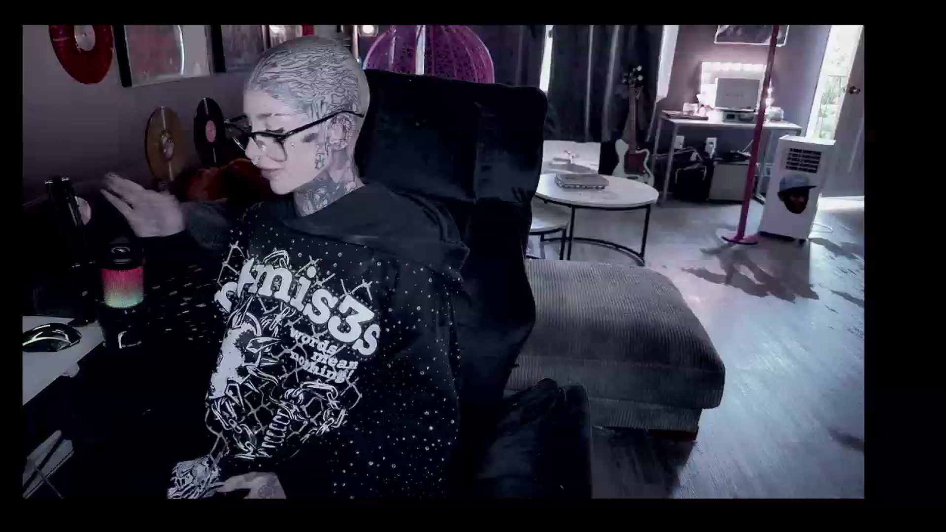 Gallery image thumbnail from Tattoobambi's myfreecams stream on, 08/20/2026, 01:30 image 2 of 20