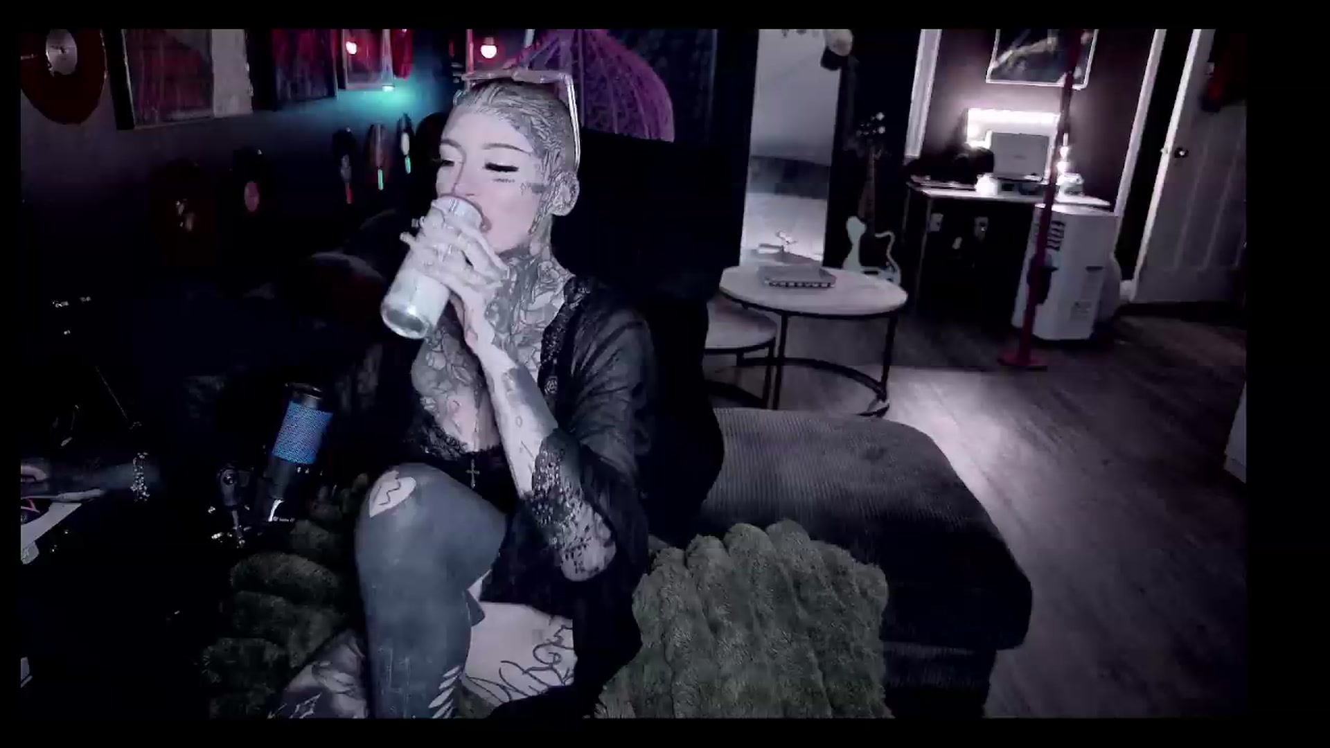 Gallery image thumbnail from Tattoobambi's myfreecams stream on, 08/22/2026, 02:16 image 12 of 20