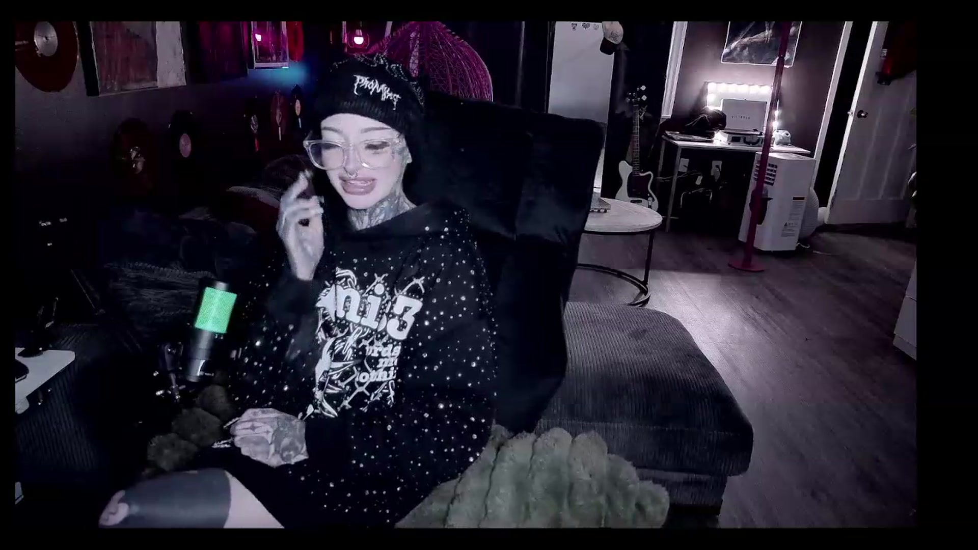 Gallery image thumbnail from Tattoobambi's myfreecams stream on, 08/22/2026, 02:16 image 19 of 20