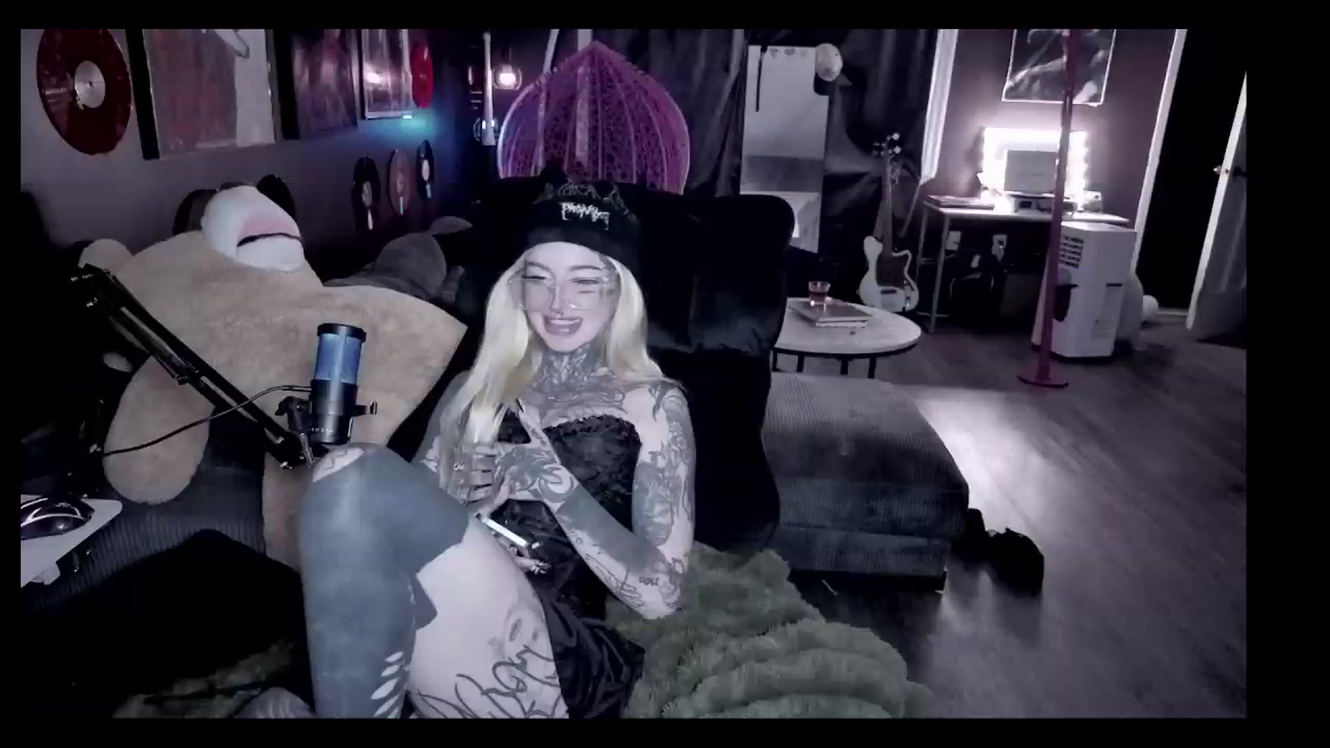 Gallery image thumbnail from Tattoobambi's myfreecams stream on, 08/24/2026, 04:37 image 19 of 20