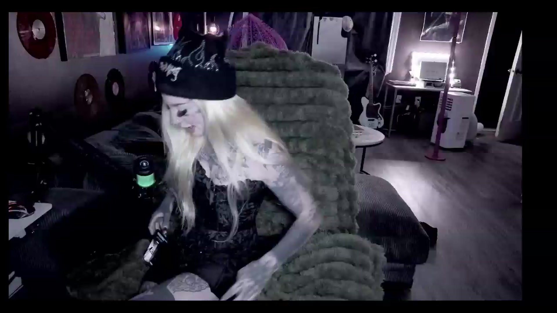 Gallery image thumbnail from Tattoobambi's myfreecams stream on, 08/24/2026, 04:37 image 6 of 20