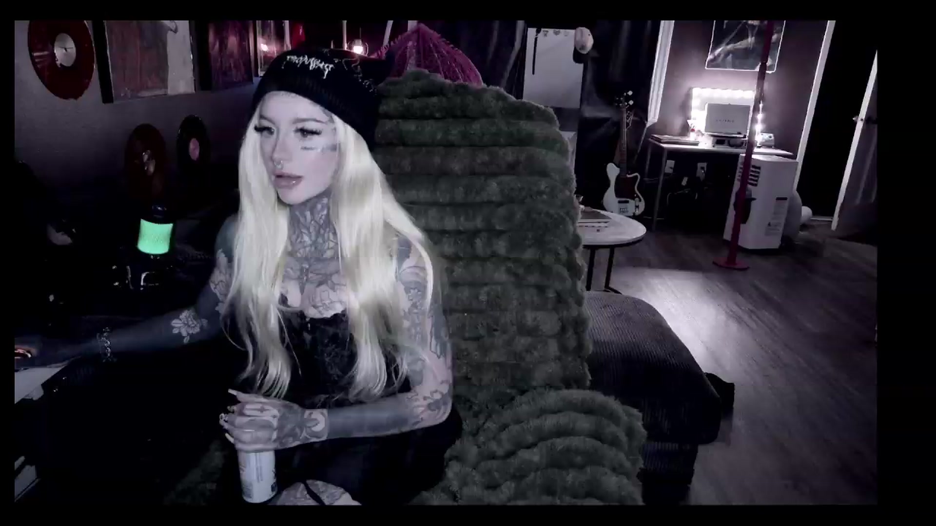 Gallery image thumbnail from Tattoobambi's myfreecams stream on, 08/24/2026, 04:37 image 7 of 20