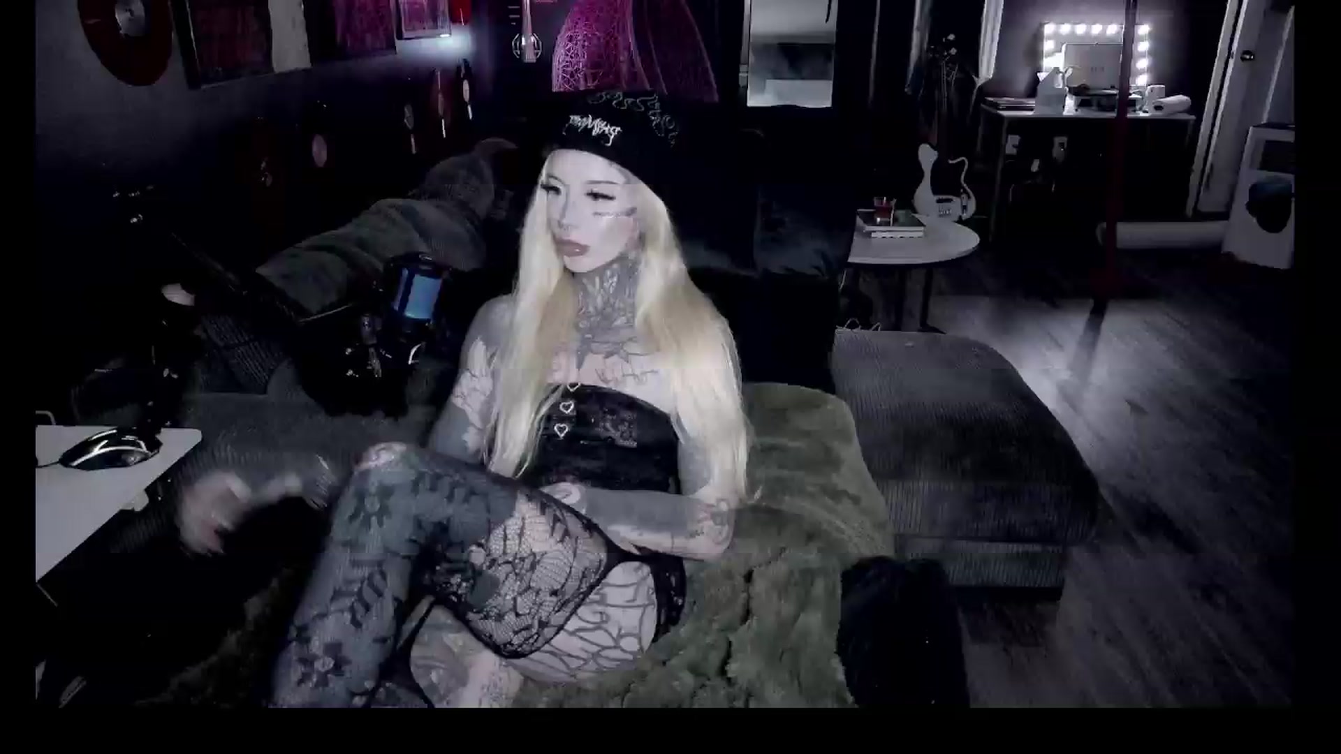 Gallery image thumbnail from Tattoobambi's myfreecams stream on, 08/25/2026, 01:54 image 10 of 20