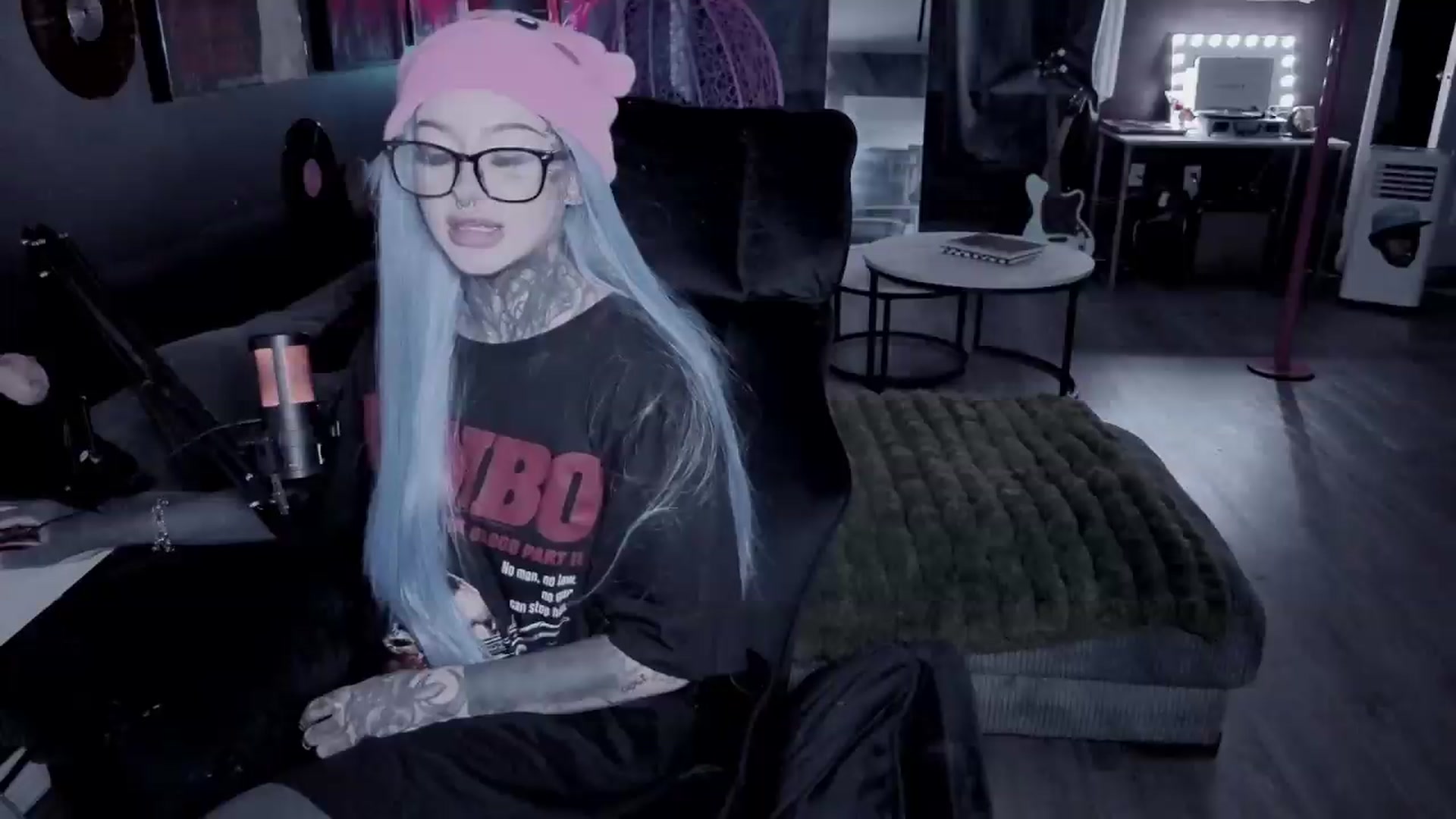 Gallery image thumbnail from Tattoobambi's myfreecams stream on, 08/30/2026, 02:12 image 16 of 20