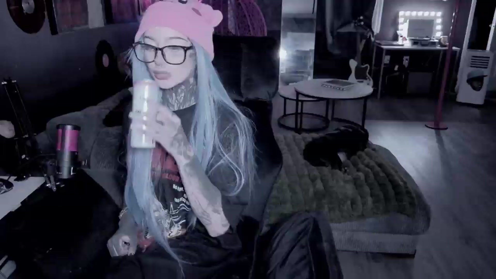 Gallery image thumbnail from Tattoobambi's myfreecams stream on, 08/30/2026, 02:12 image 20 of 20