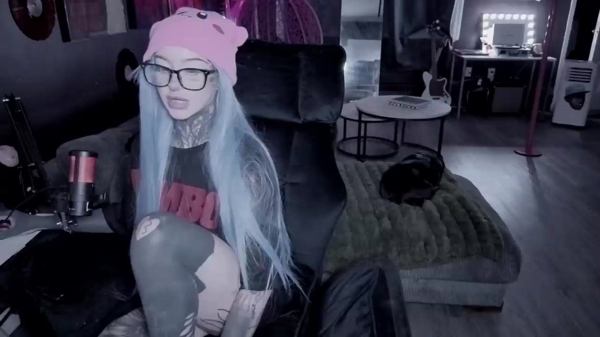 Gallery image thumbnail from Tattoobambi's myfreecams stream on, 08/30/2026, 02:12 image 17 of 20