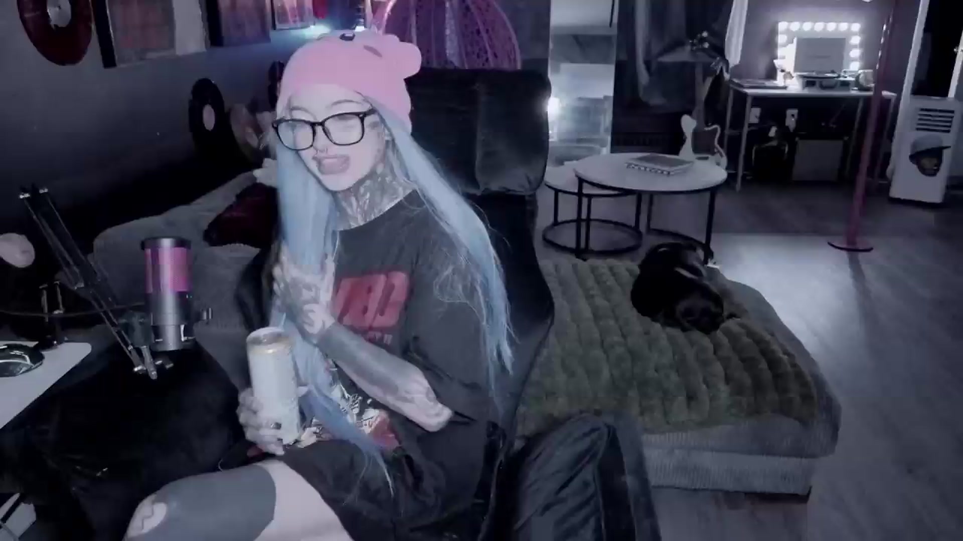 Gallery image thumbnail from Tattoobambi's myfreecams stream on, 08/30/2026, 02:12 image 11 of 20